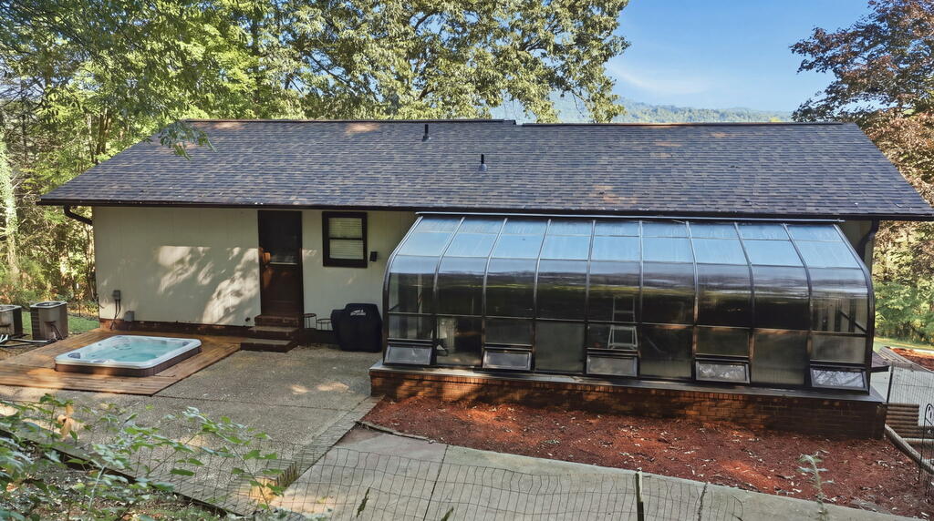 1006 Patton Rd.