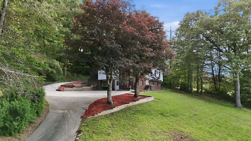1006 Patton Rd.