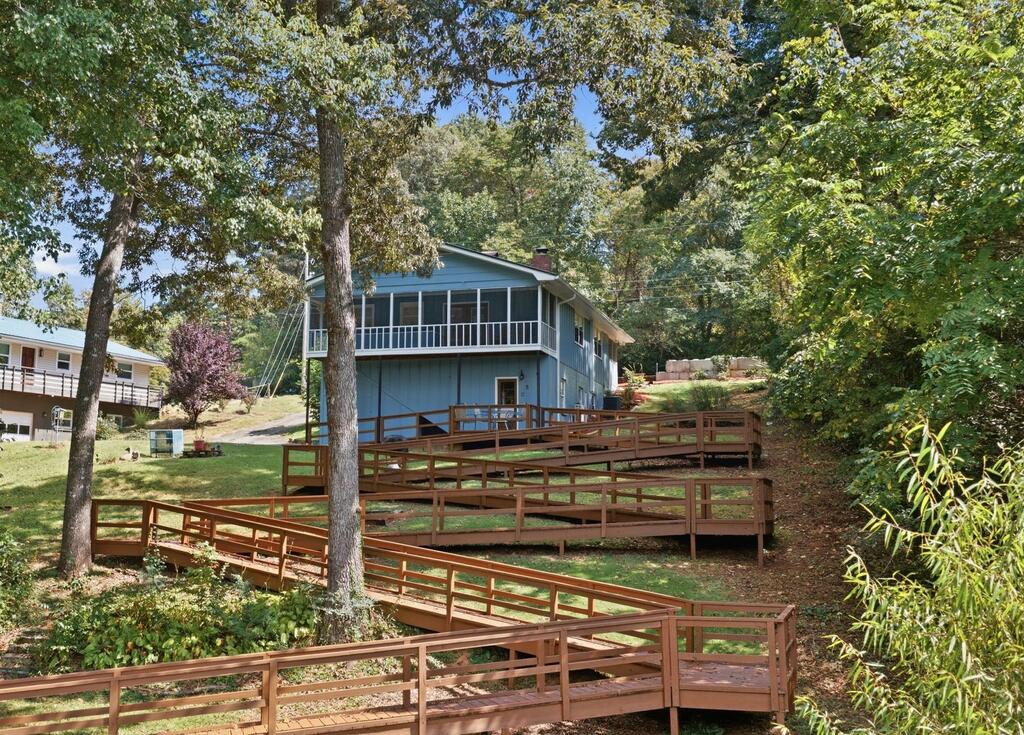 1400 Lake Emory