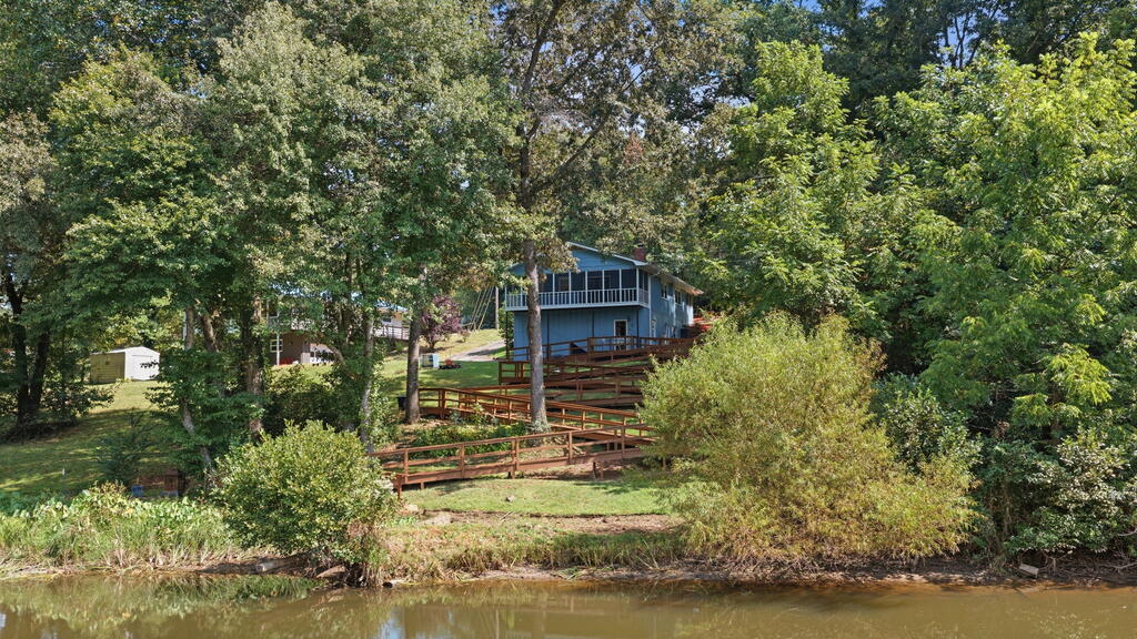 1400 Lake Emory
