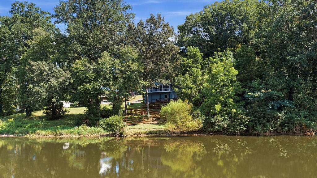 1400 Lake Emory