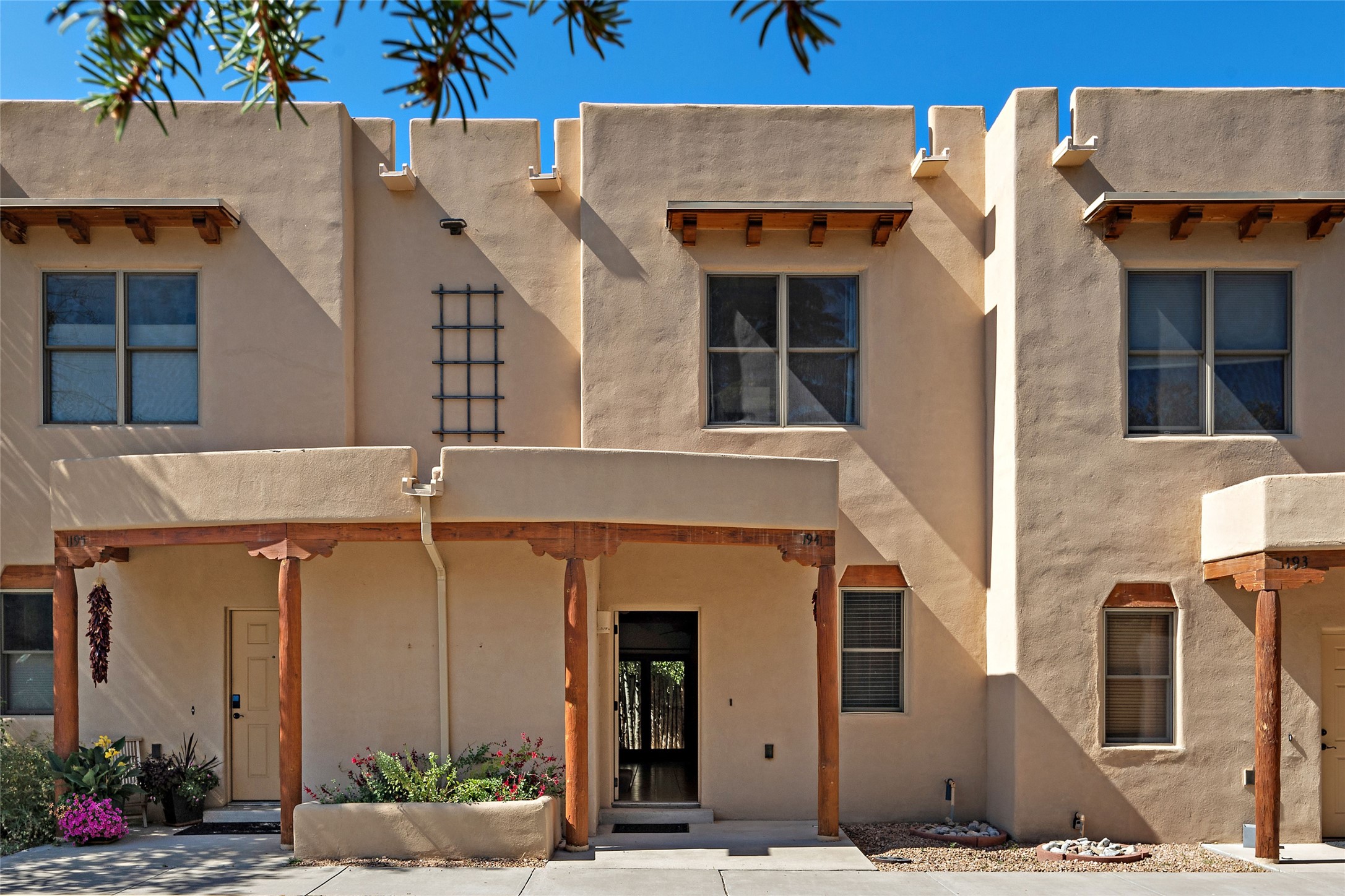 601 W San Mateo Unit: 194