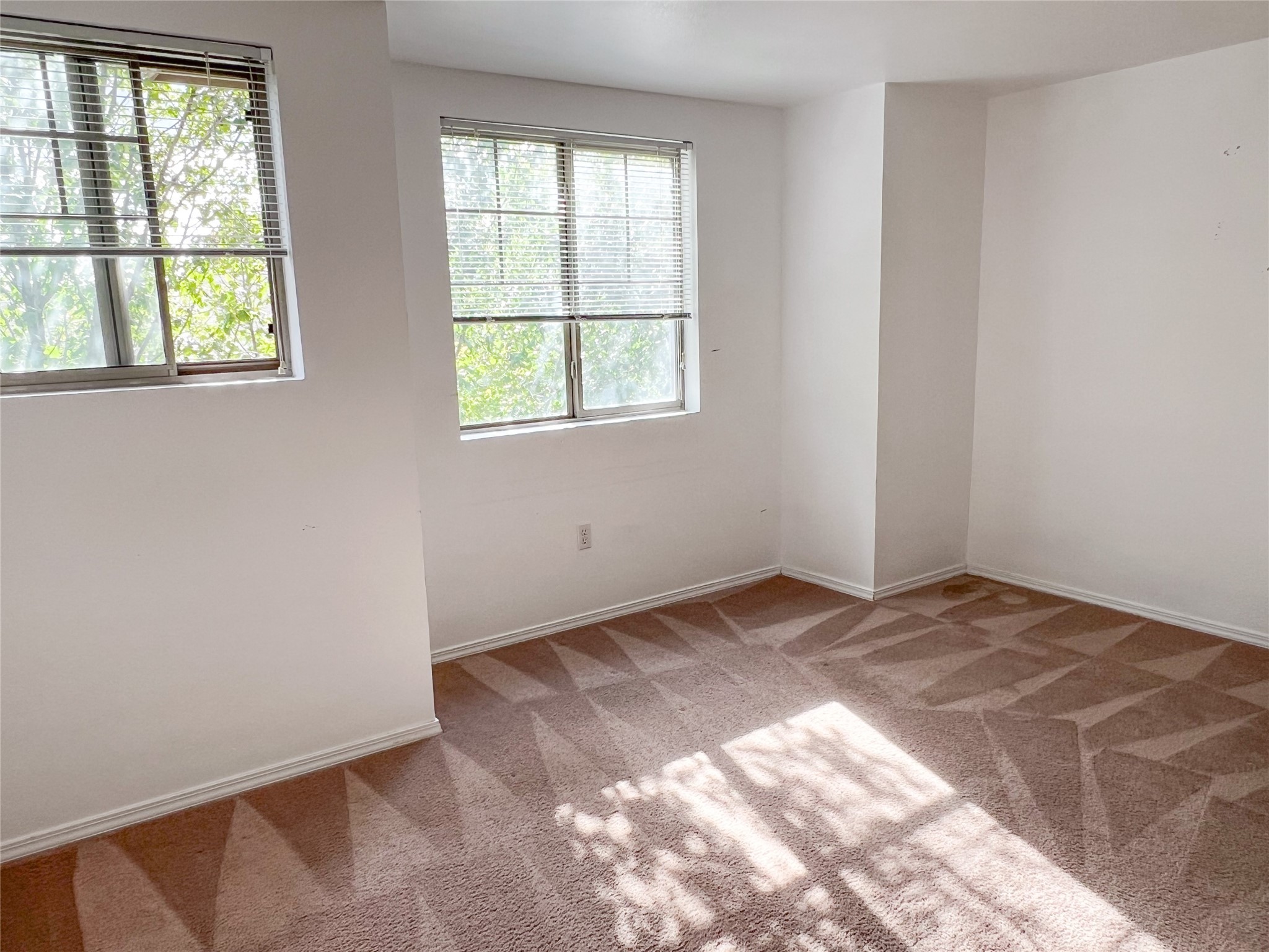 72 Loma Vista