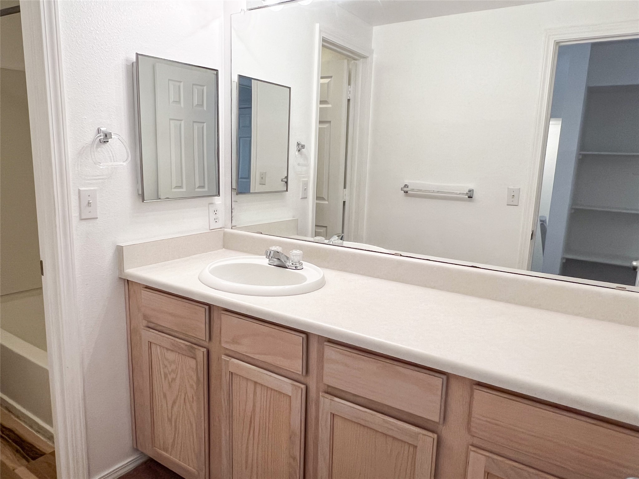 72 Loma Vista