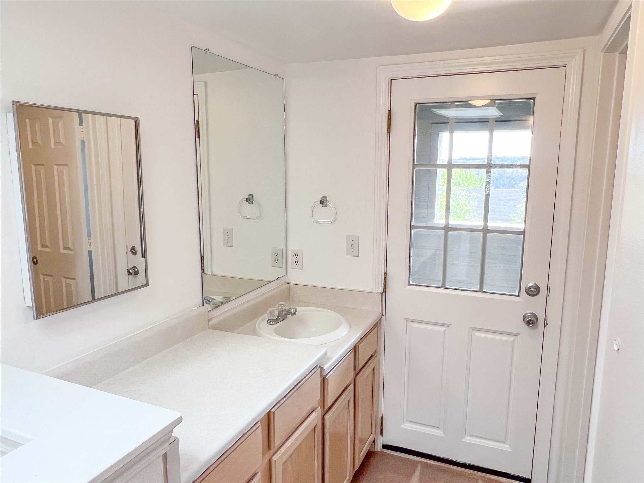 72 Loma Vista