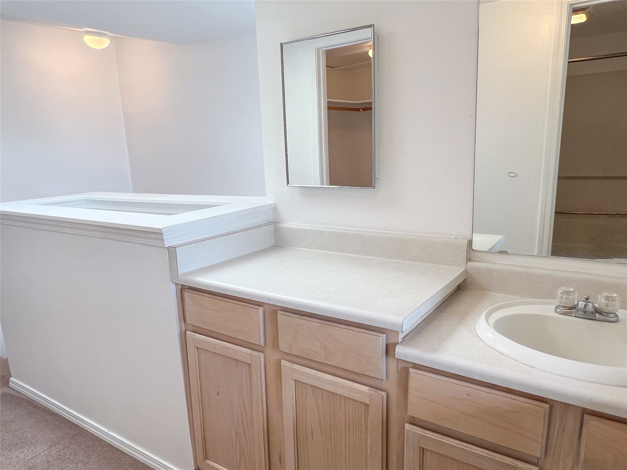 72 Loma Vista