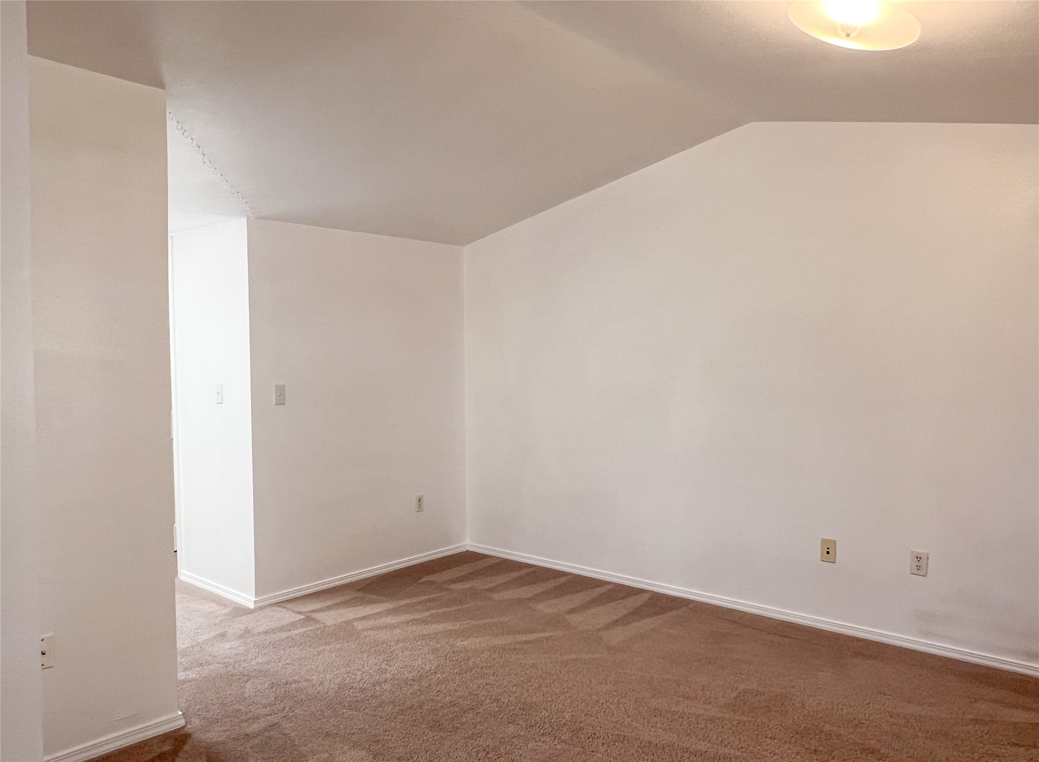 72 Loma Vista