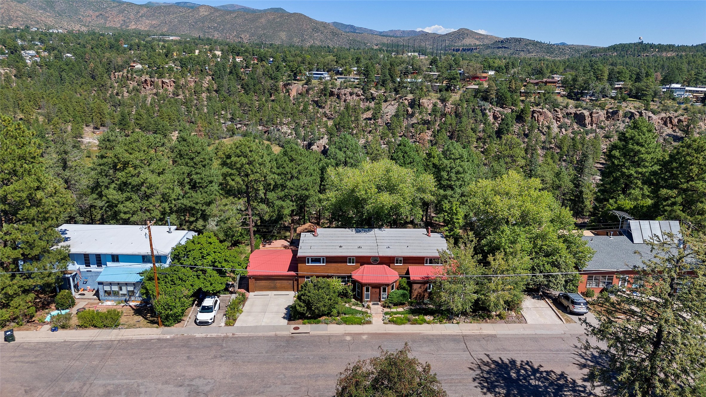 2776 ORANGE Street
