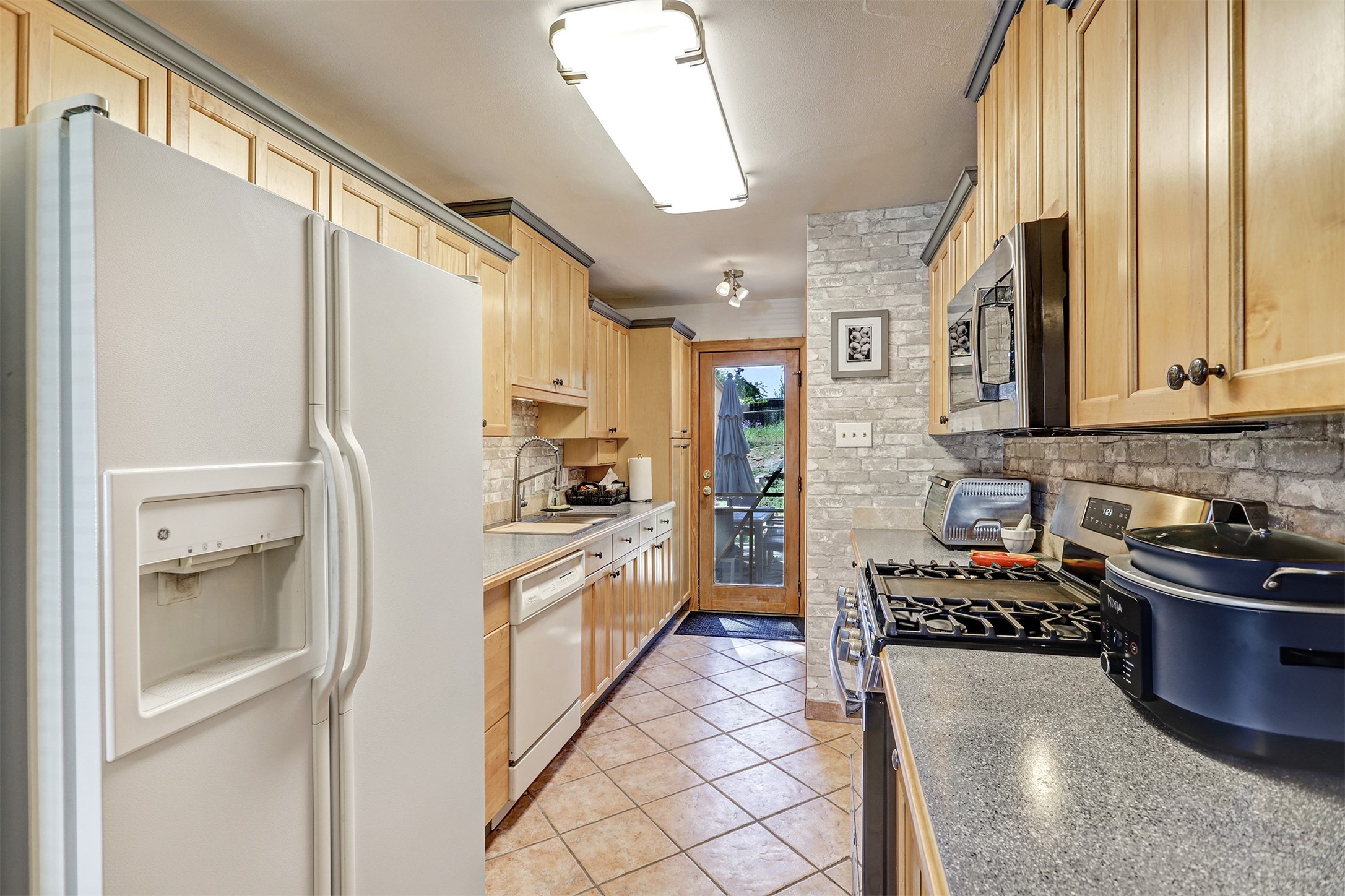 4245 Ridgeway Drive A