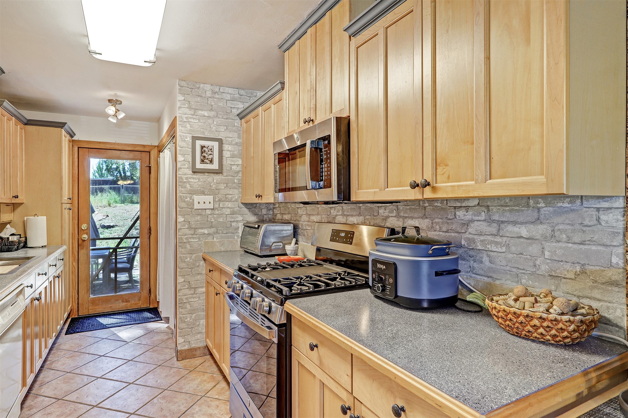 4245 Ridgeway Drive A