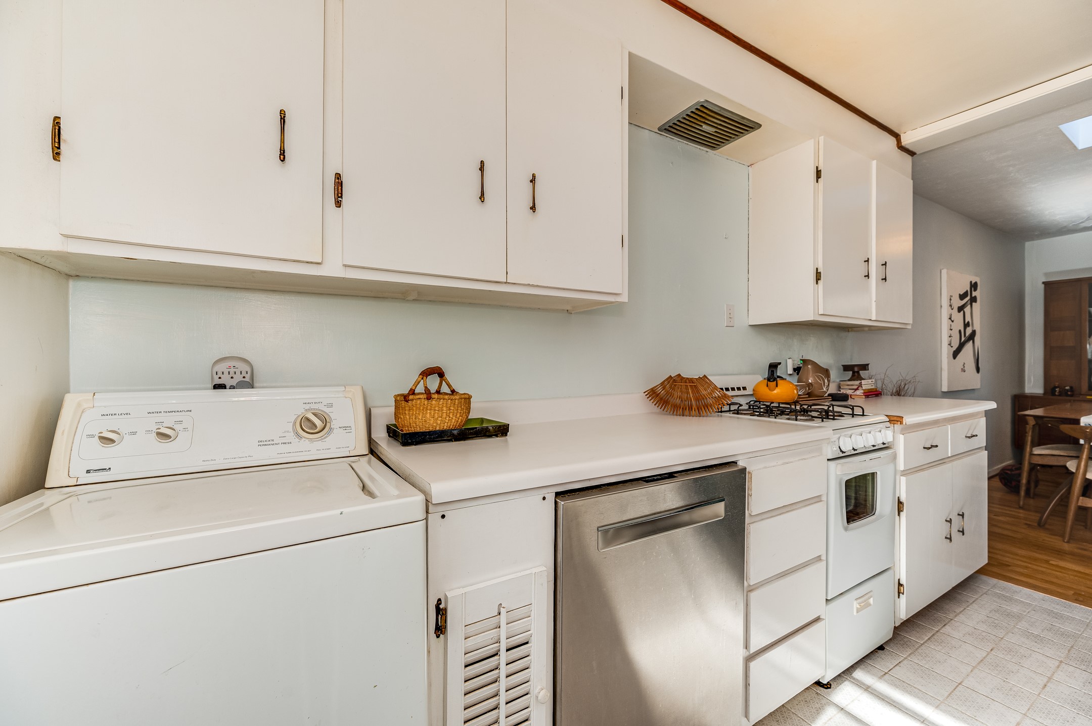 4141 Ridgeway Drive A