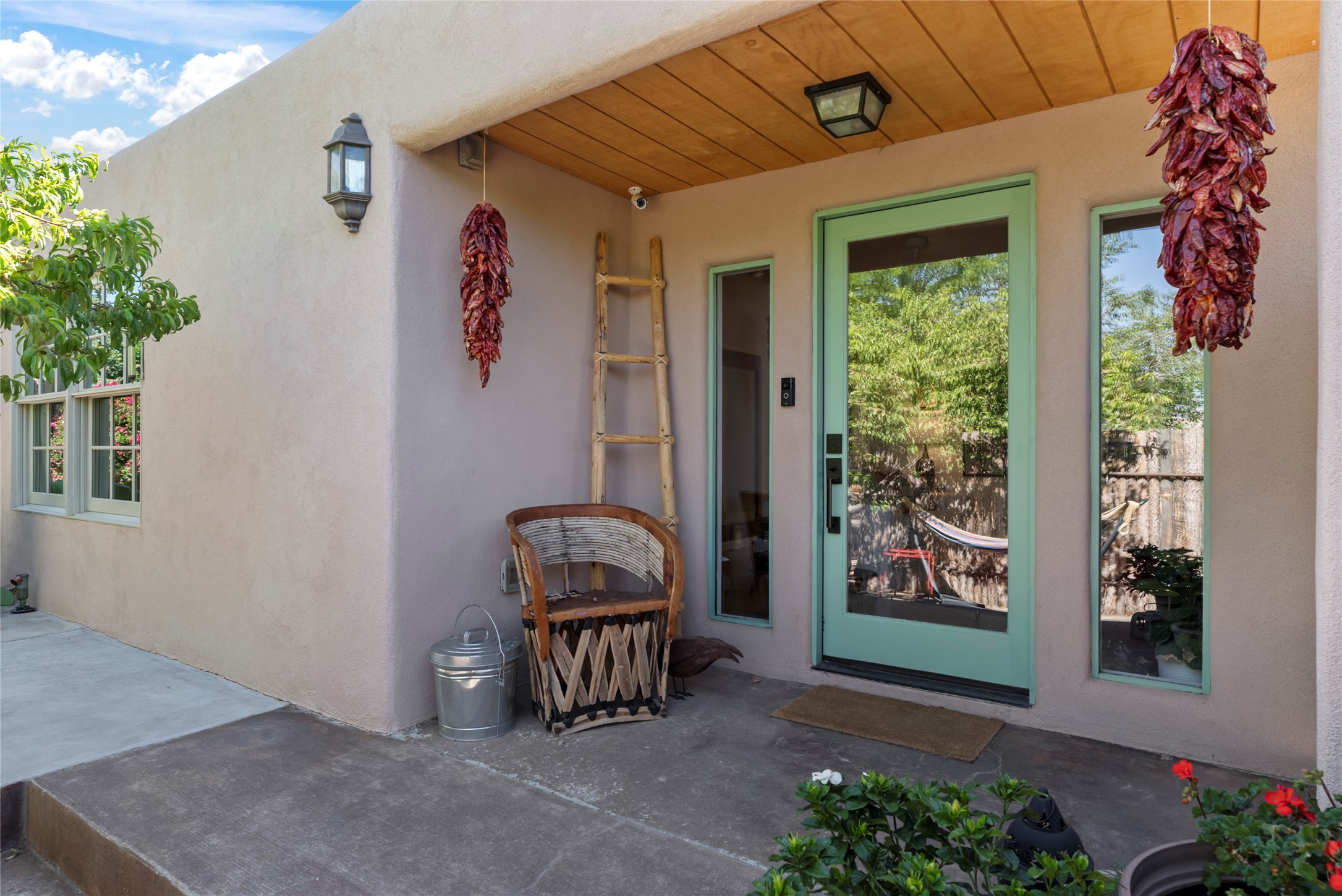 1009 Velarde Road