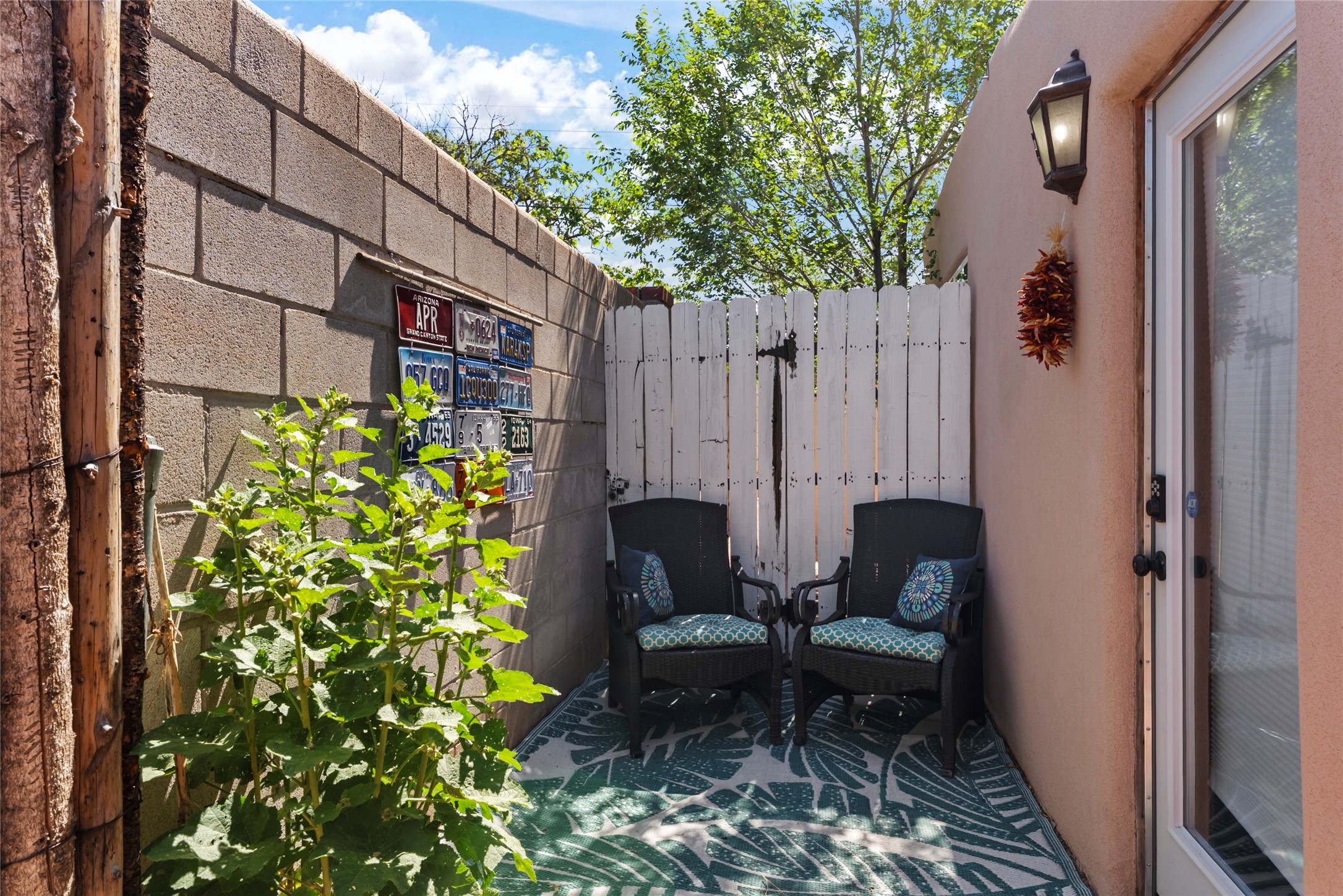 1009 Velarde Road