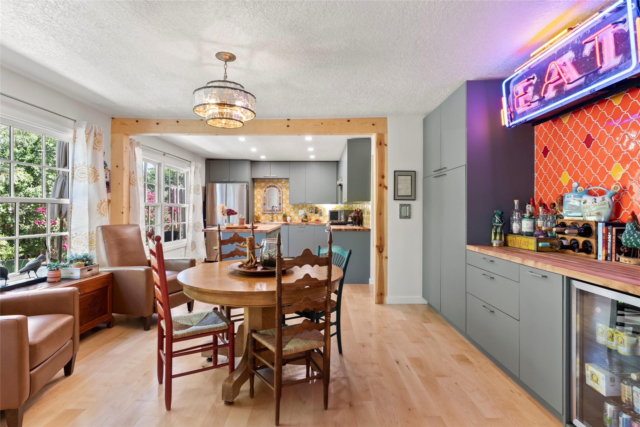 1009 Velarde Road