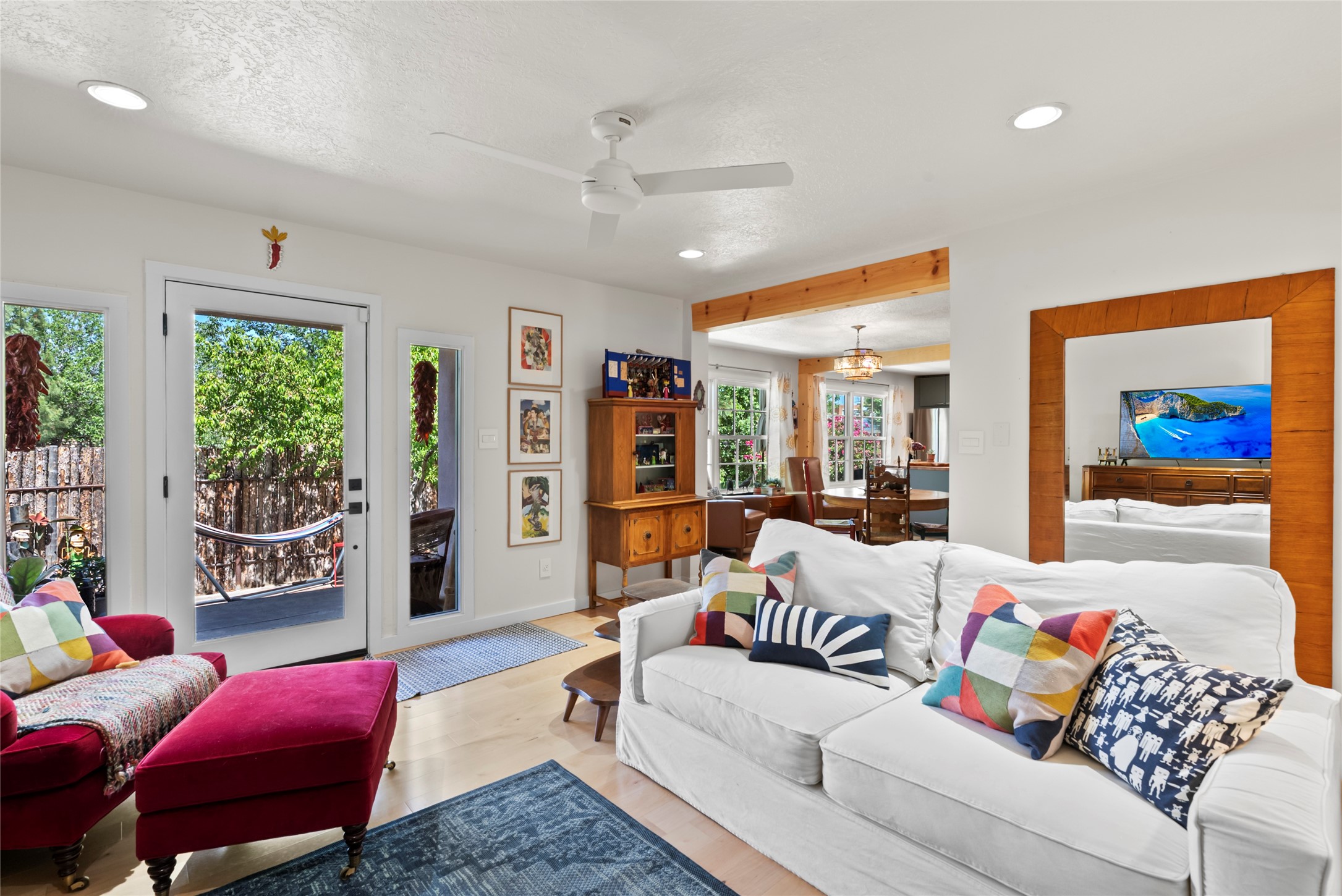 1009 Velarde Road