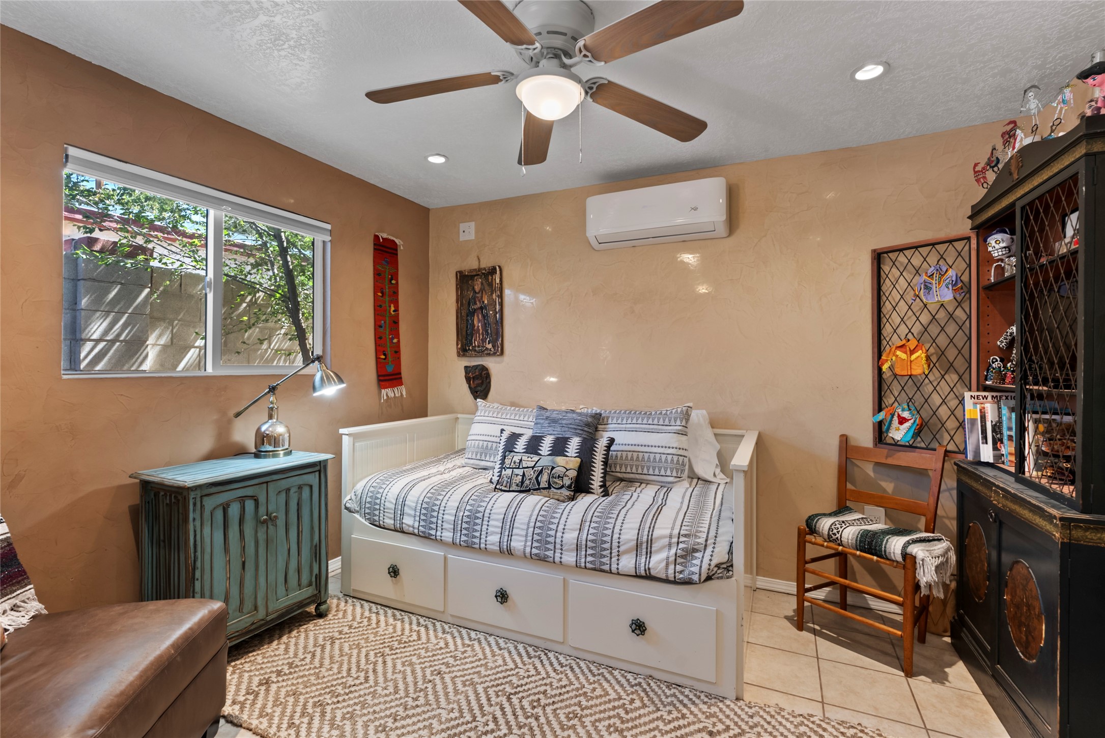 1009 Velarde Road