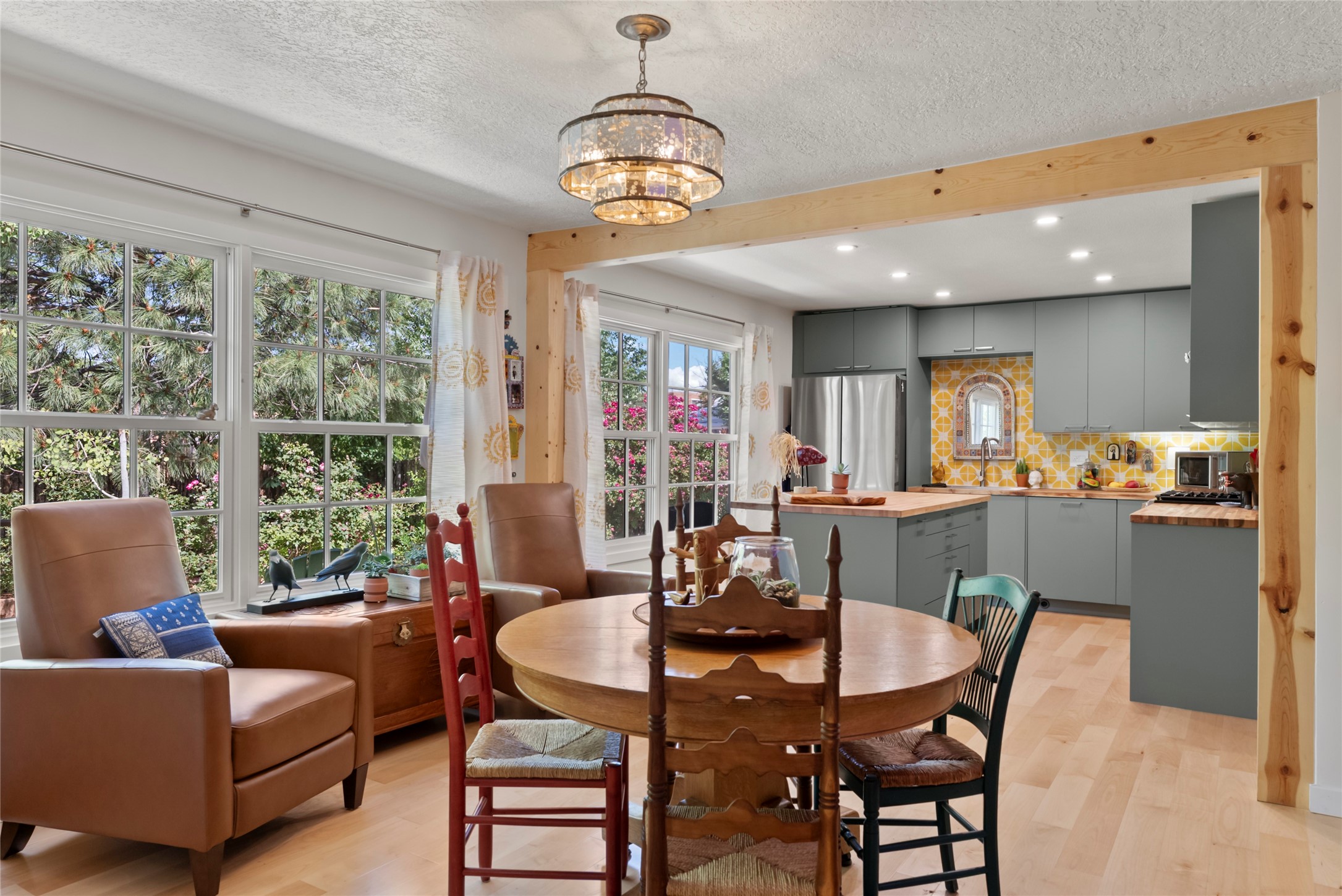 1009 Velarde Road