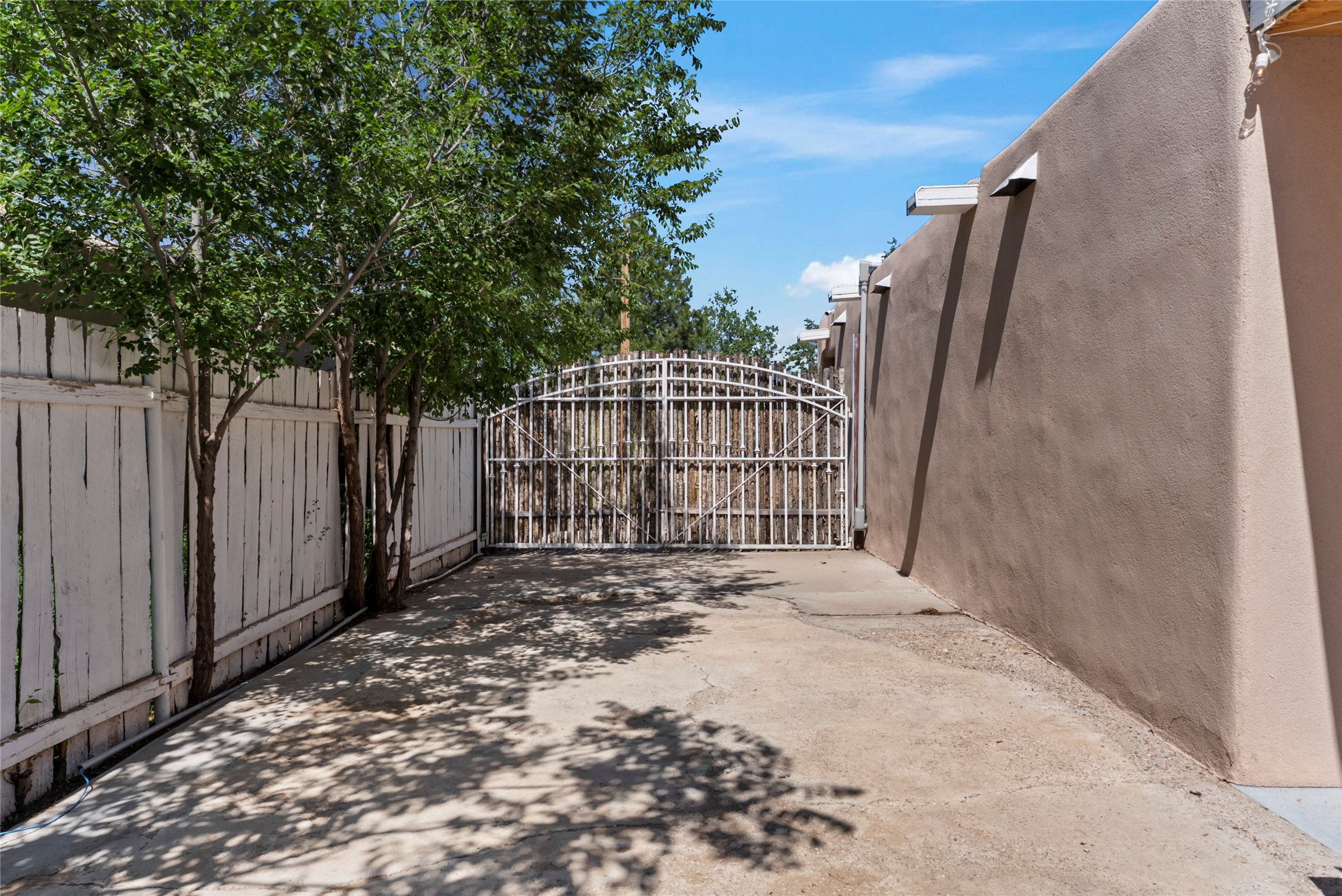 1009 Velarde Road