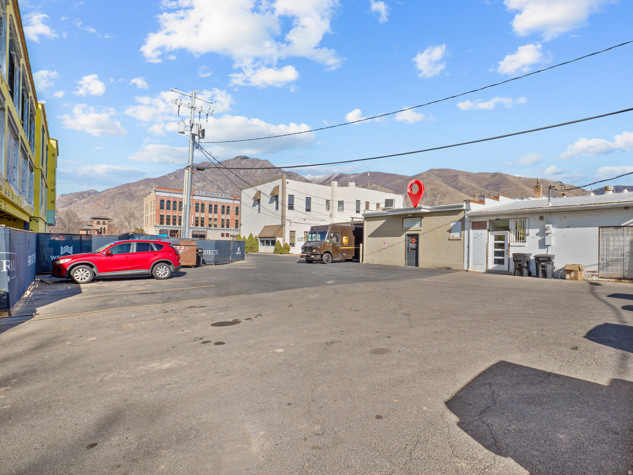 236 S MAIN ST