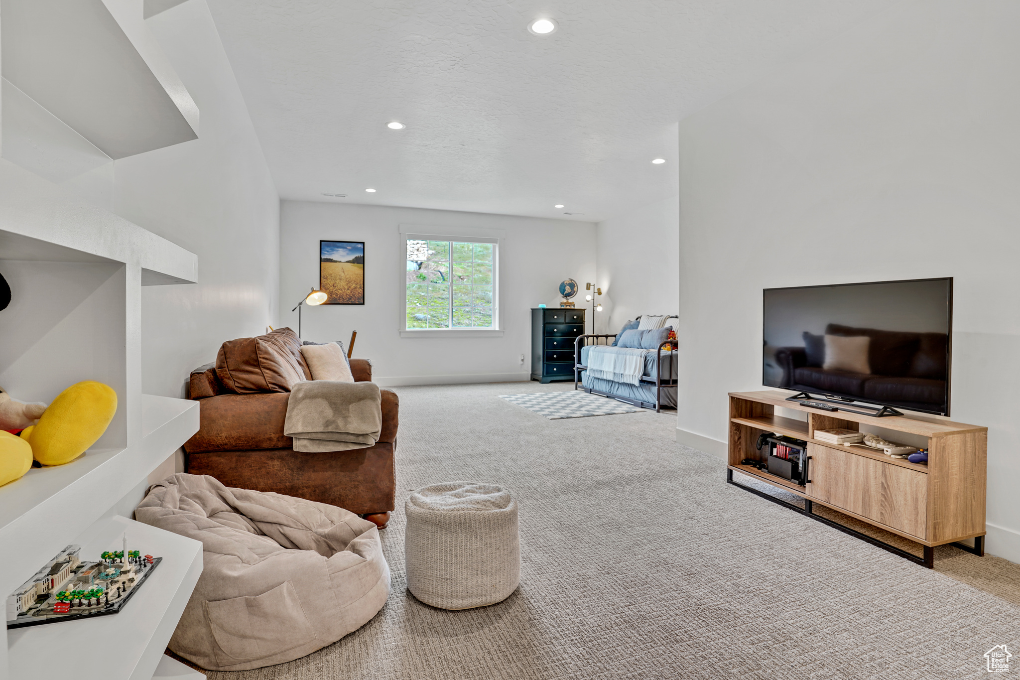 1364 W AUTUMN VIEW DR