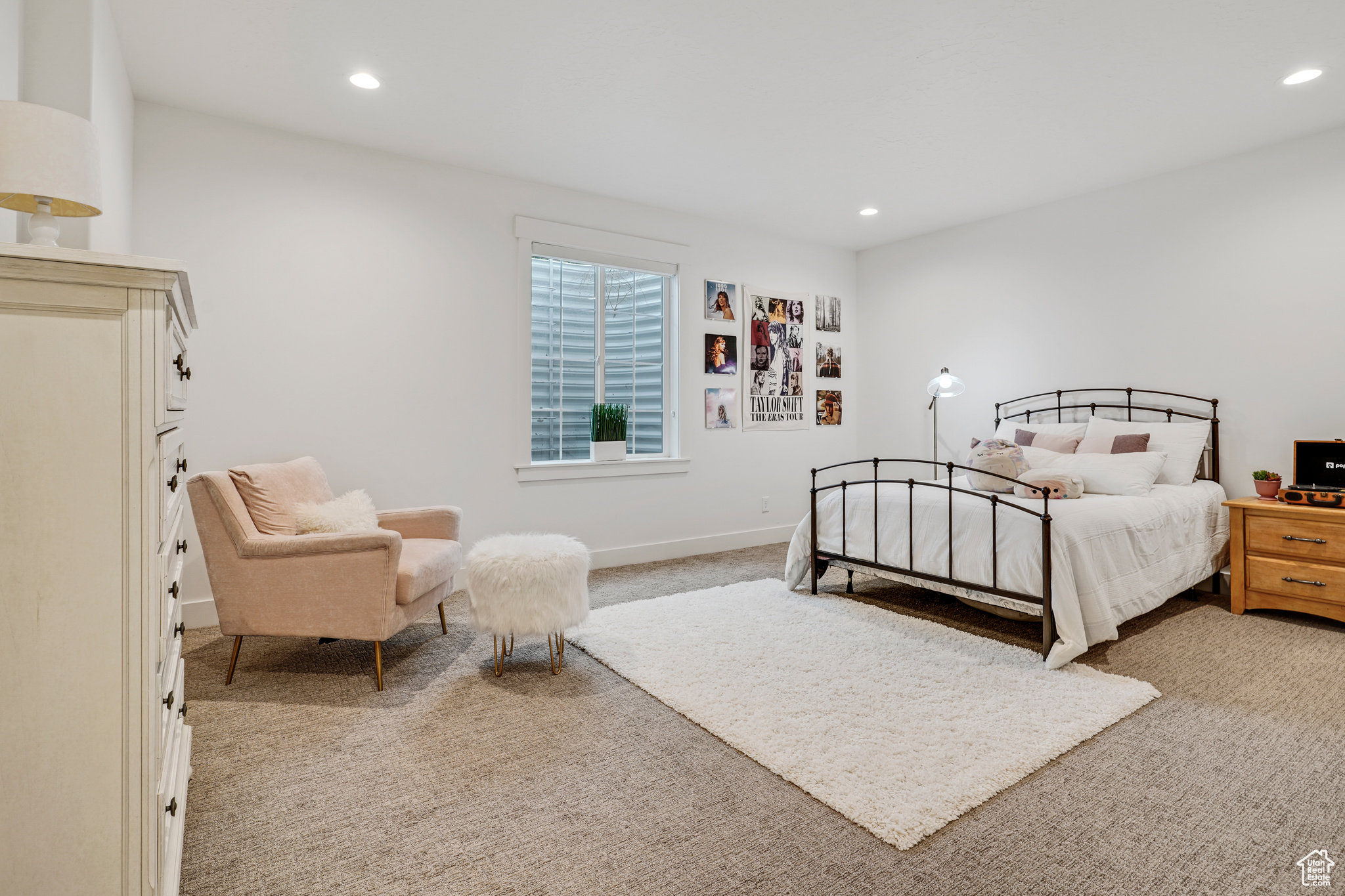 1364 W AUTUMN VIEW DR