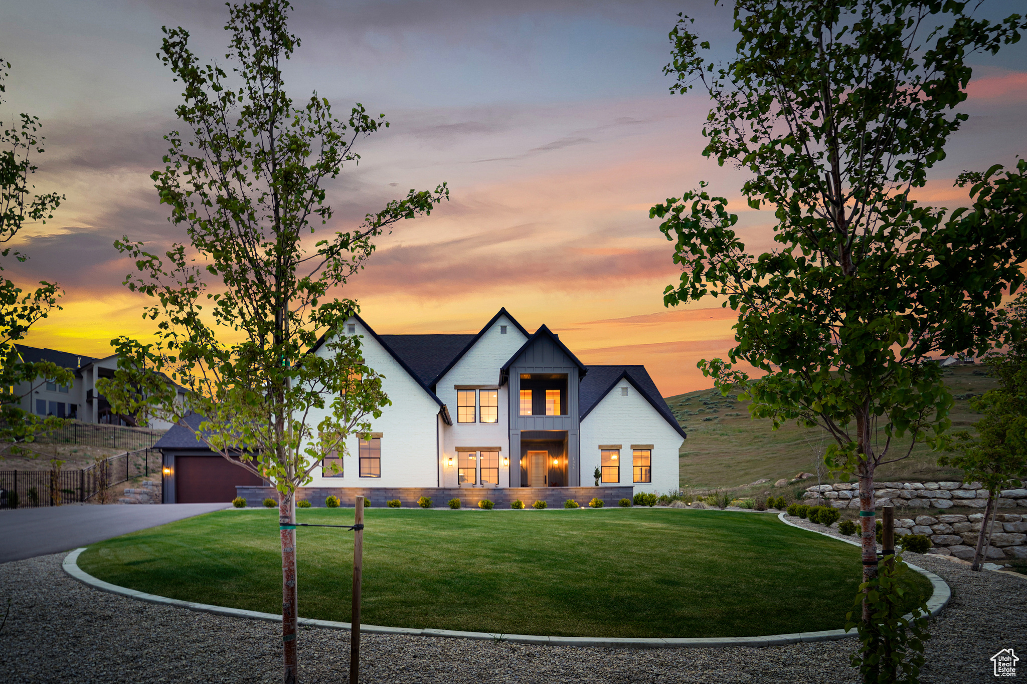 1364 W AUTUMN VIEW DR