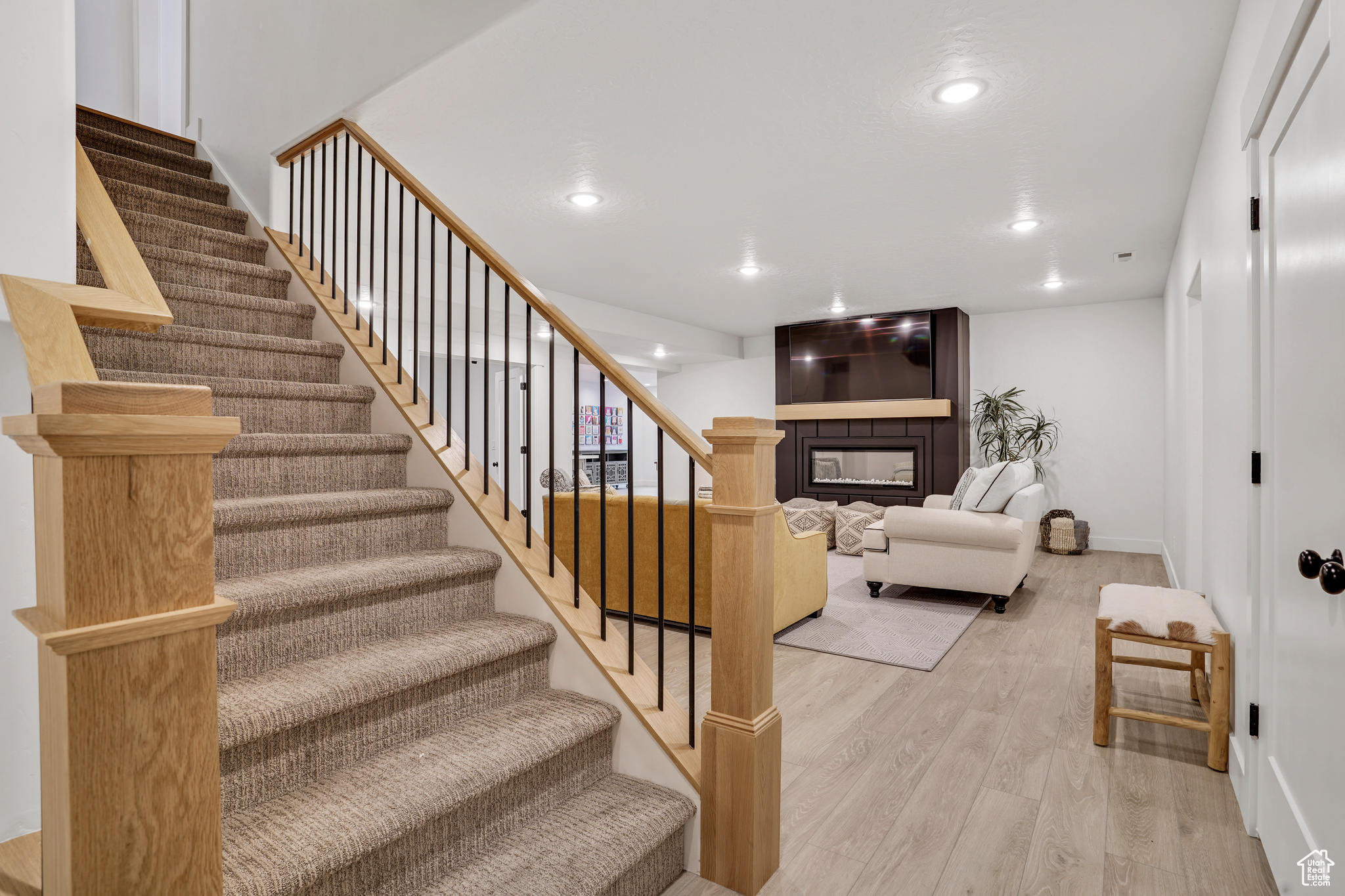 1364 W AUTUMN VIEW DR