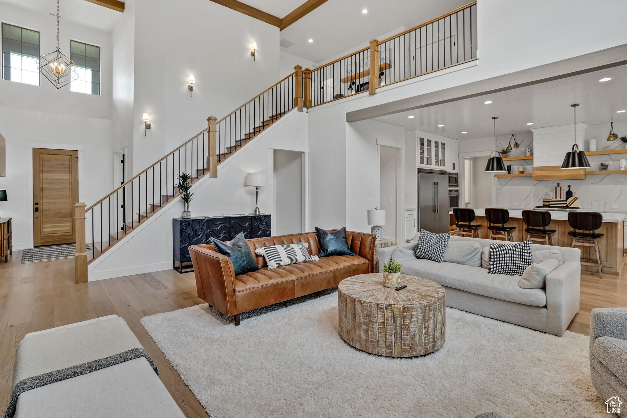 1364 W AUTUMN VIEW DR