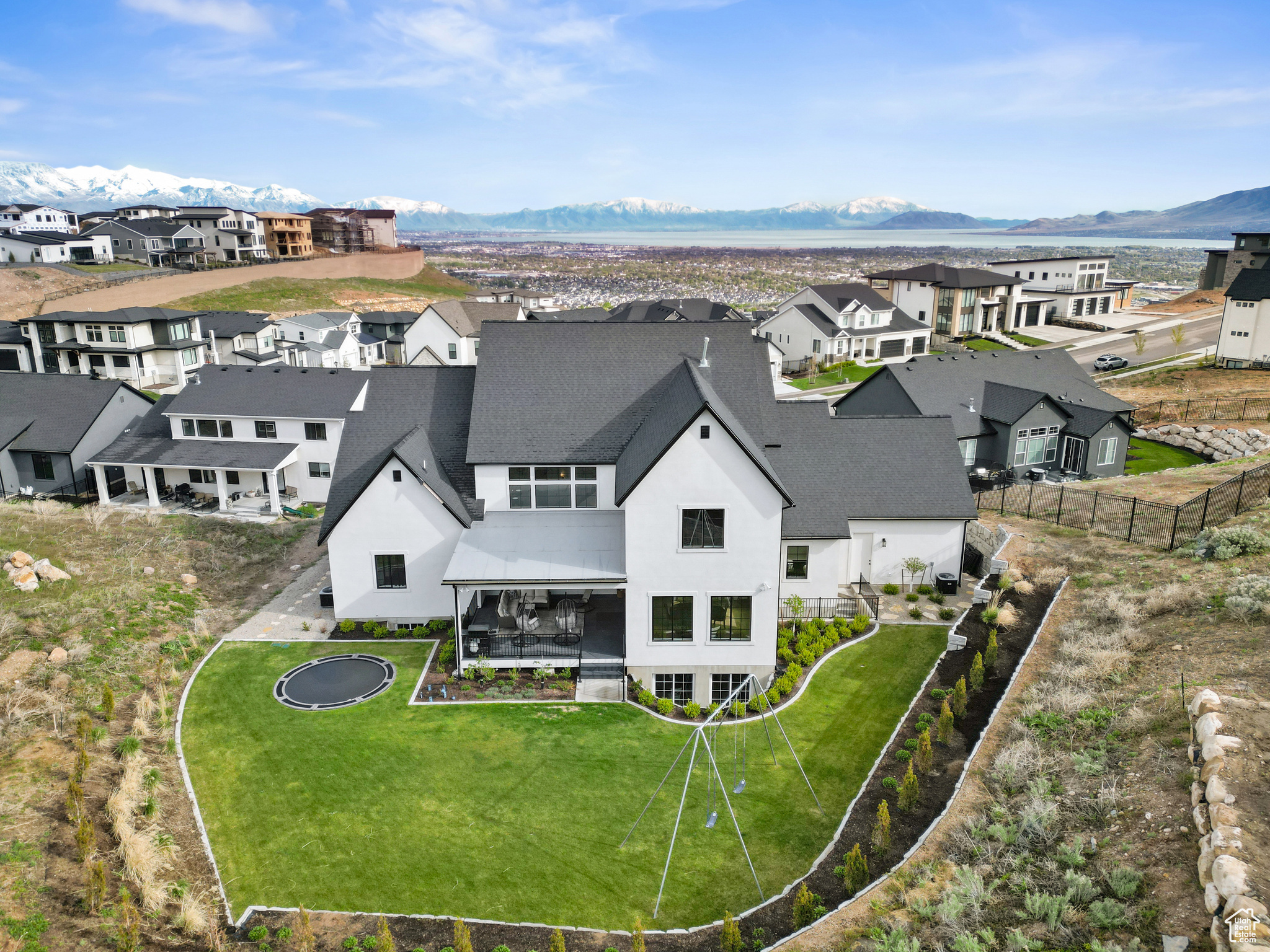 1364 W AUTUMN VIEW DR