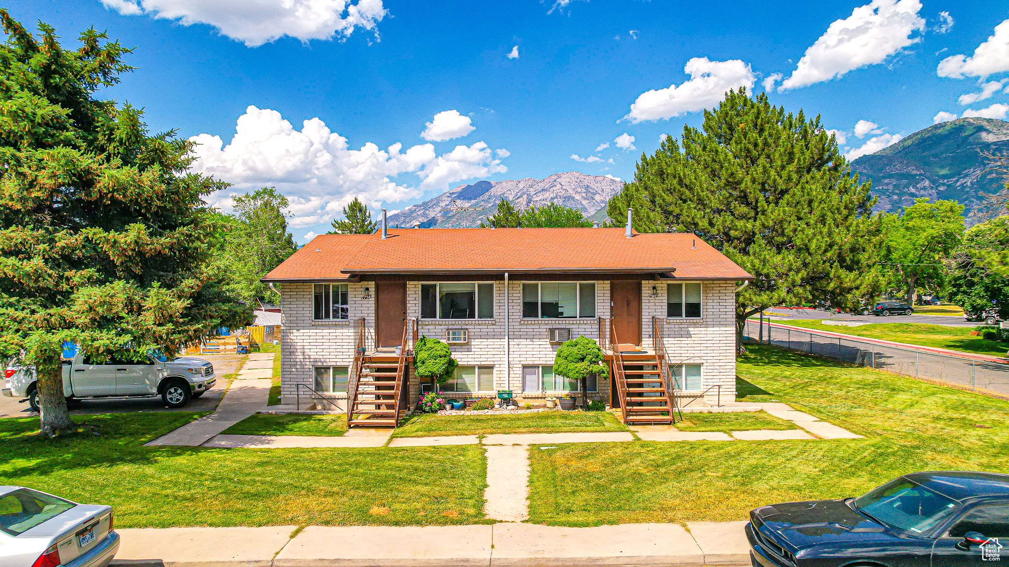 752 W HEATHER LN