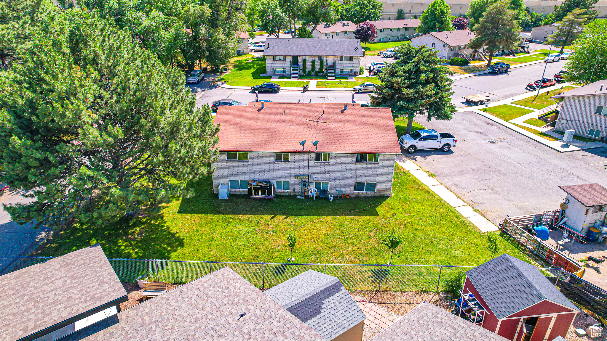 752 W HEATHER LN