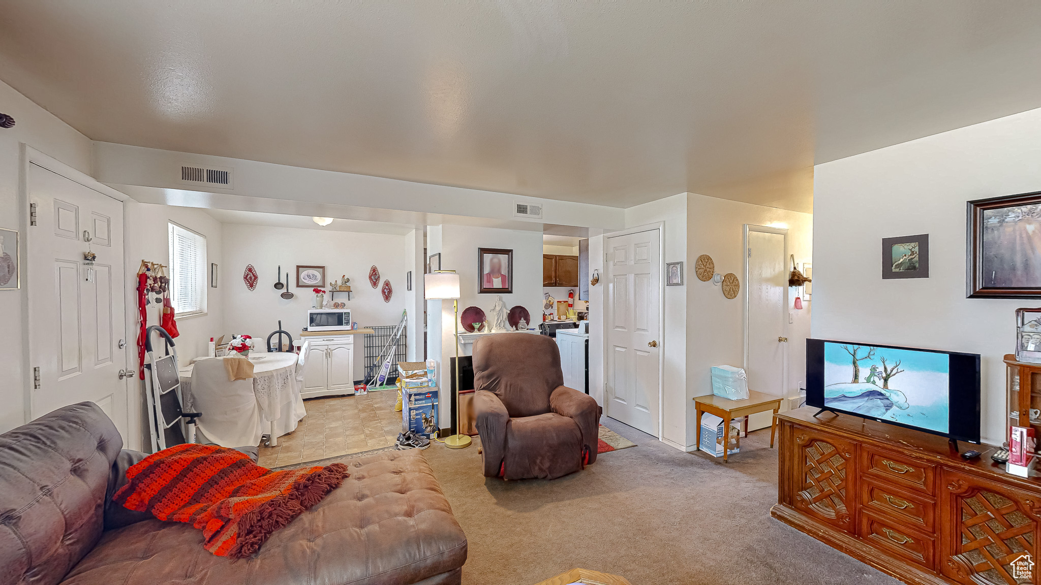752 W HEATHER LN