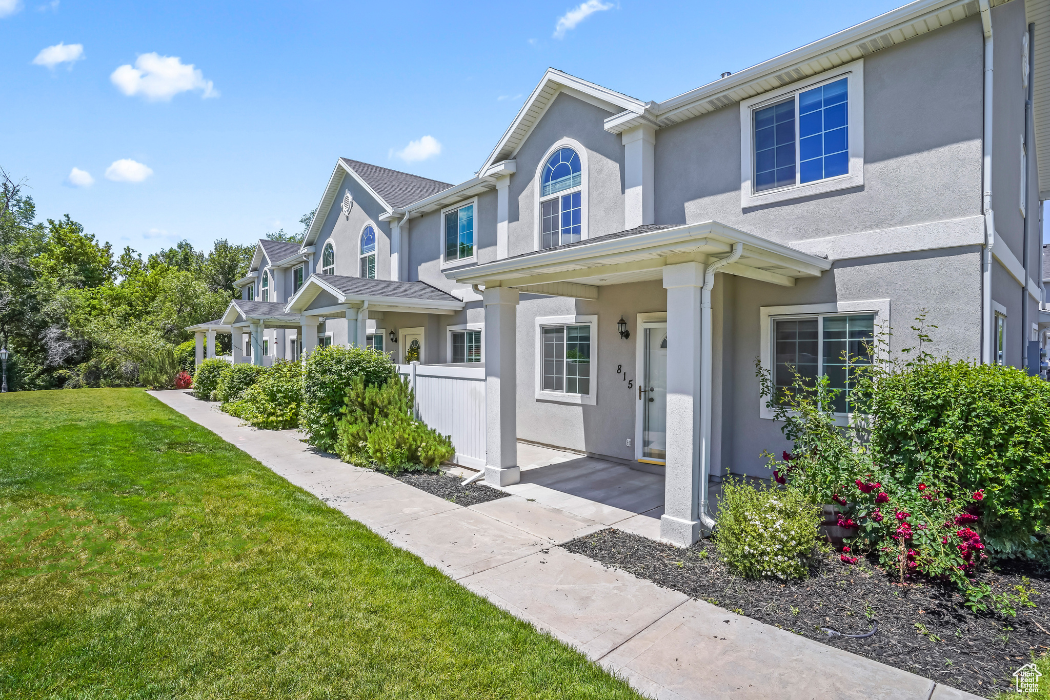 815 W BIG LEAF CT