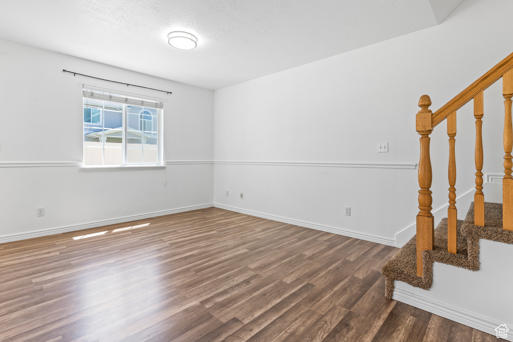 815 W BIG LEAF CT