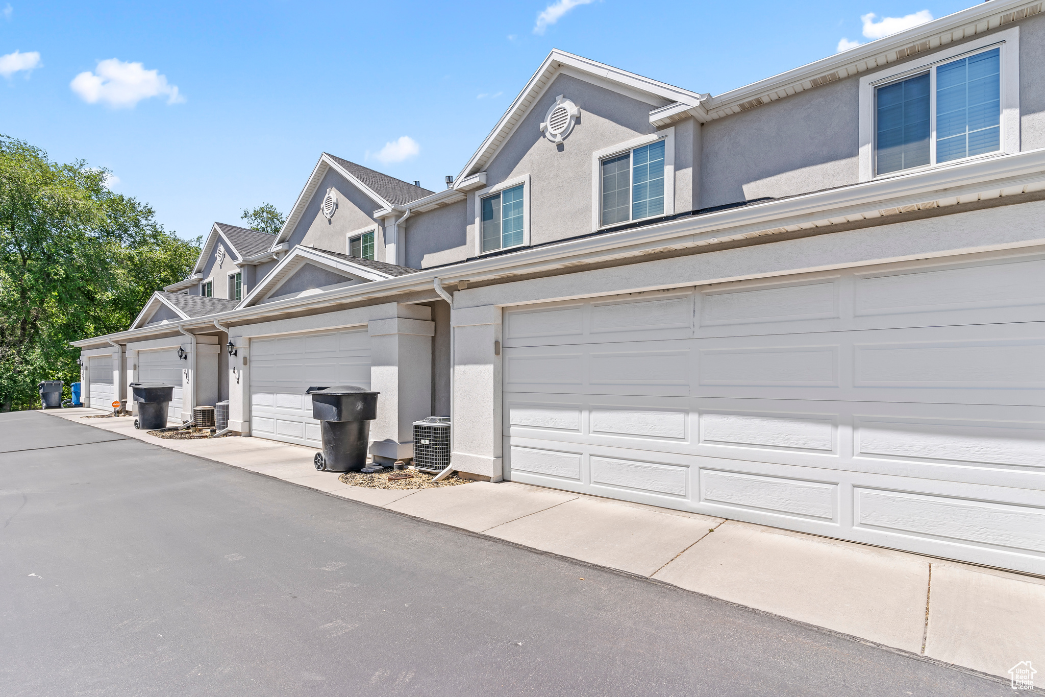 815 W BIG LEAF CT