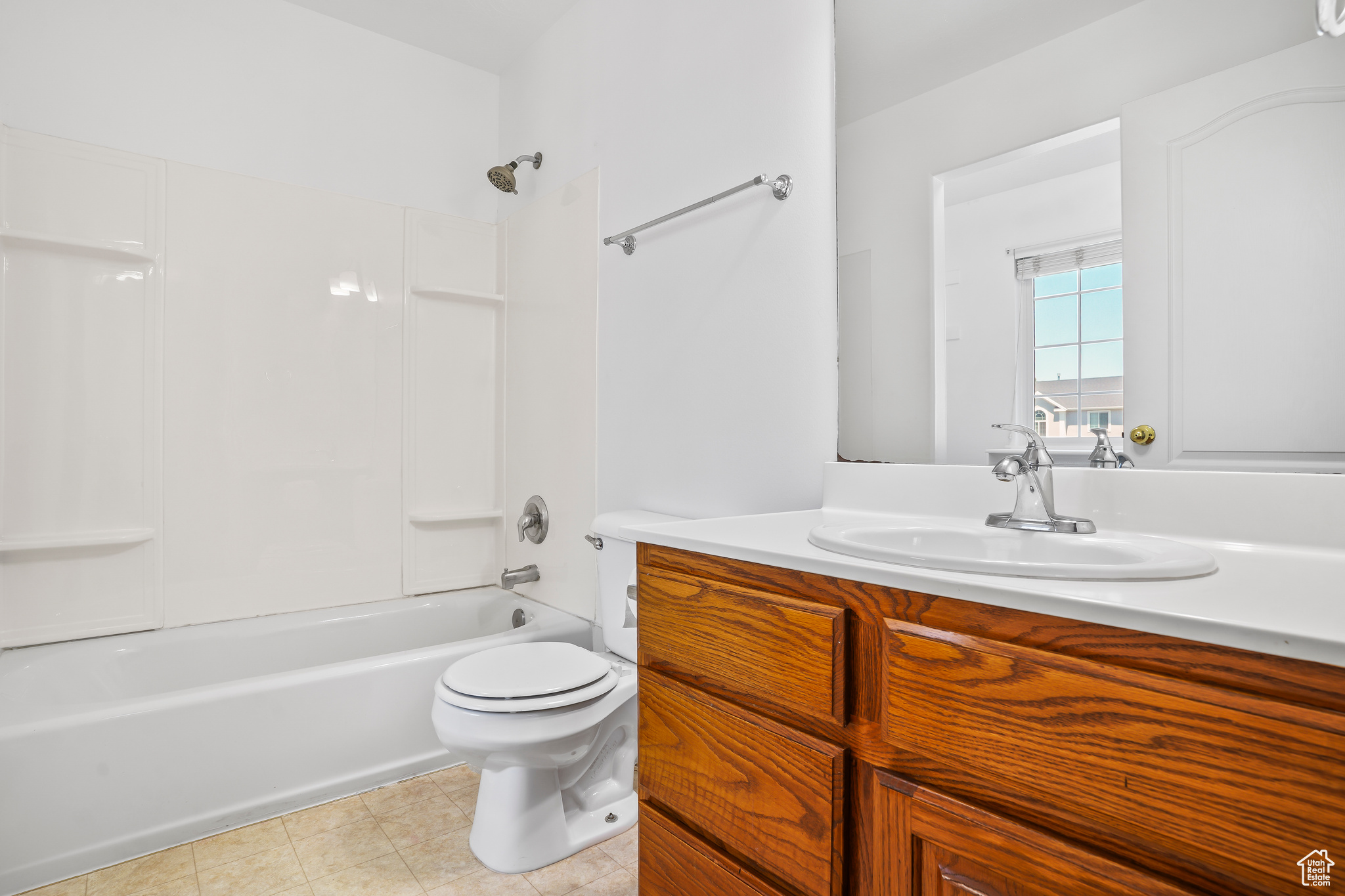 815 W BIG LEAF CT
