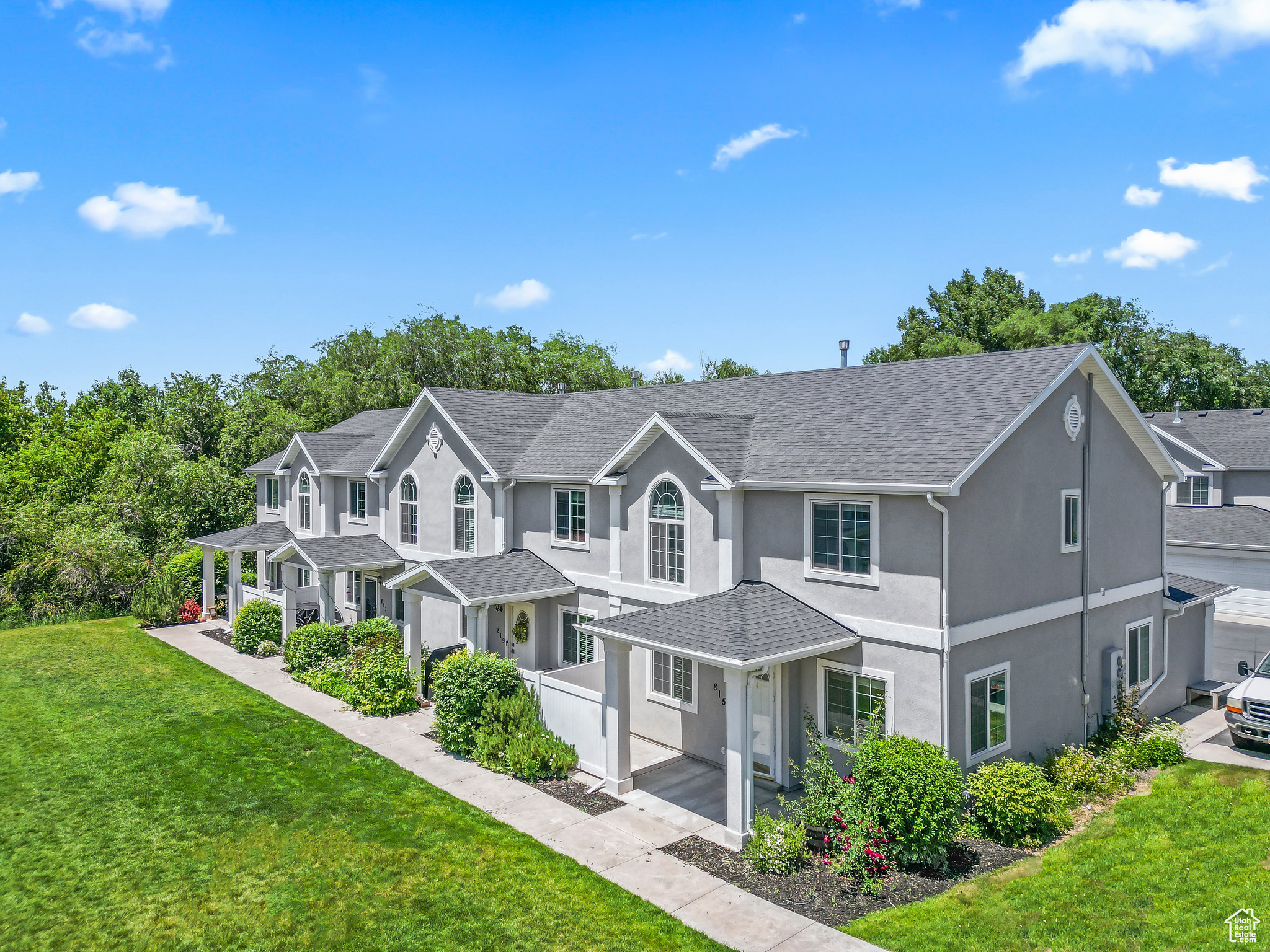815 W BIG LEAF CT