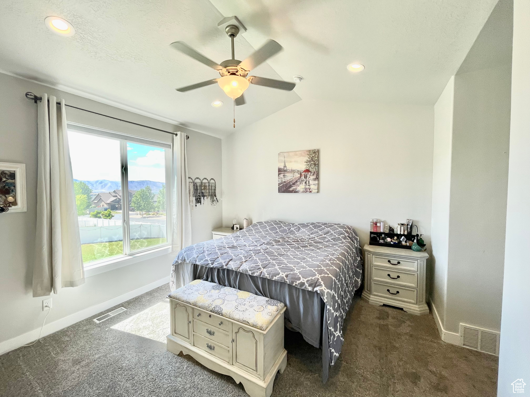 1095 N CHRISTLEY LN