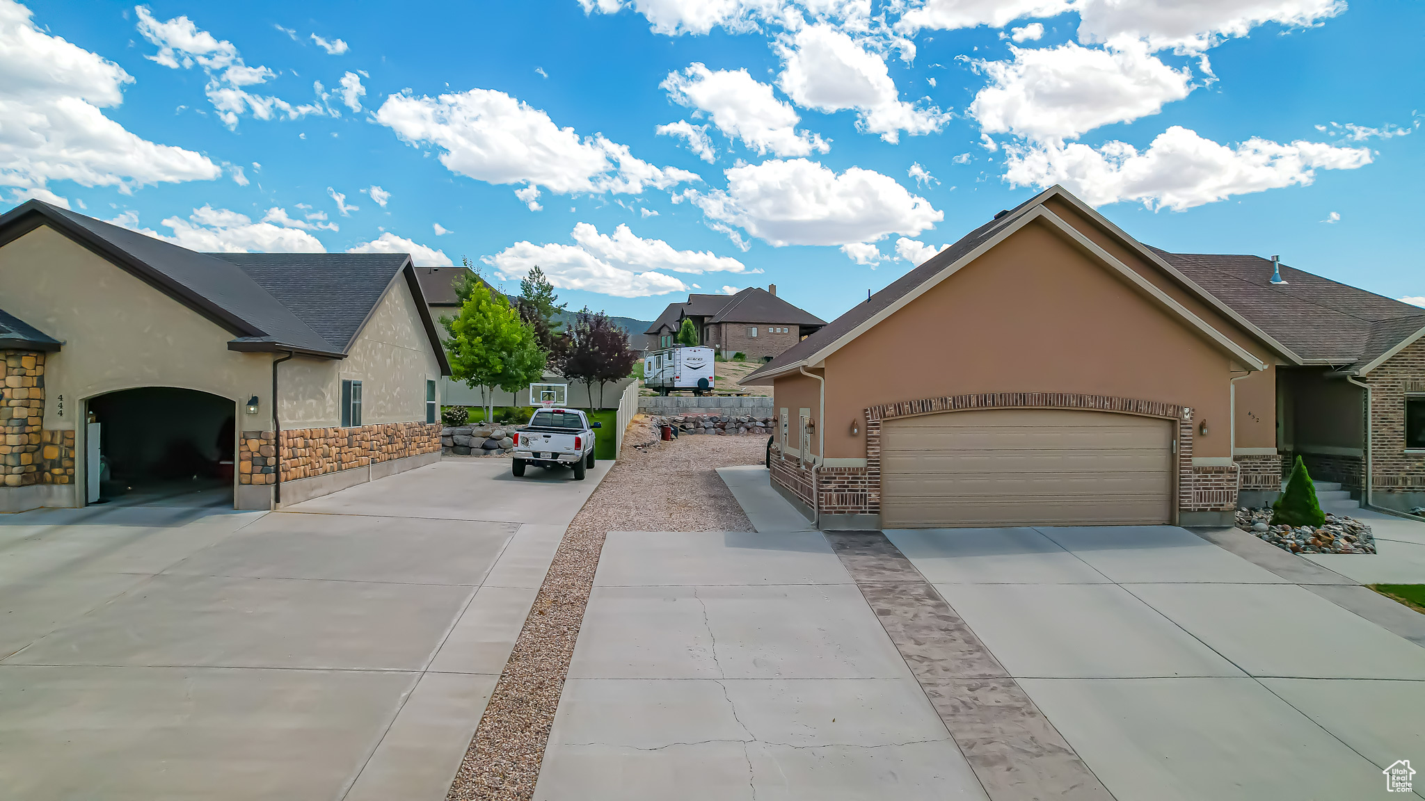 432 E 930 S