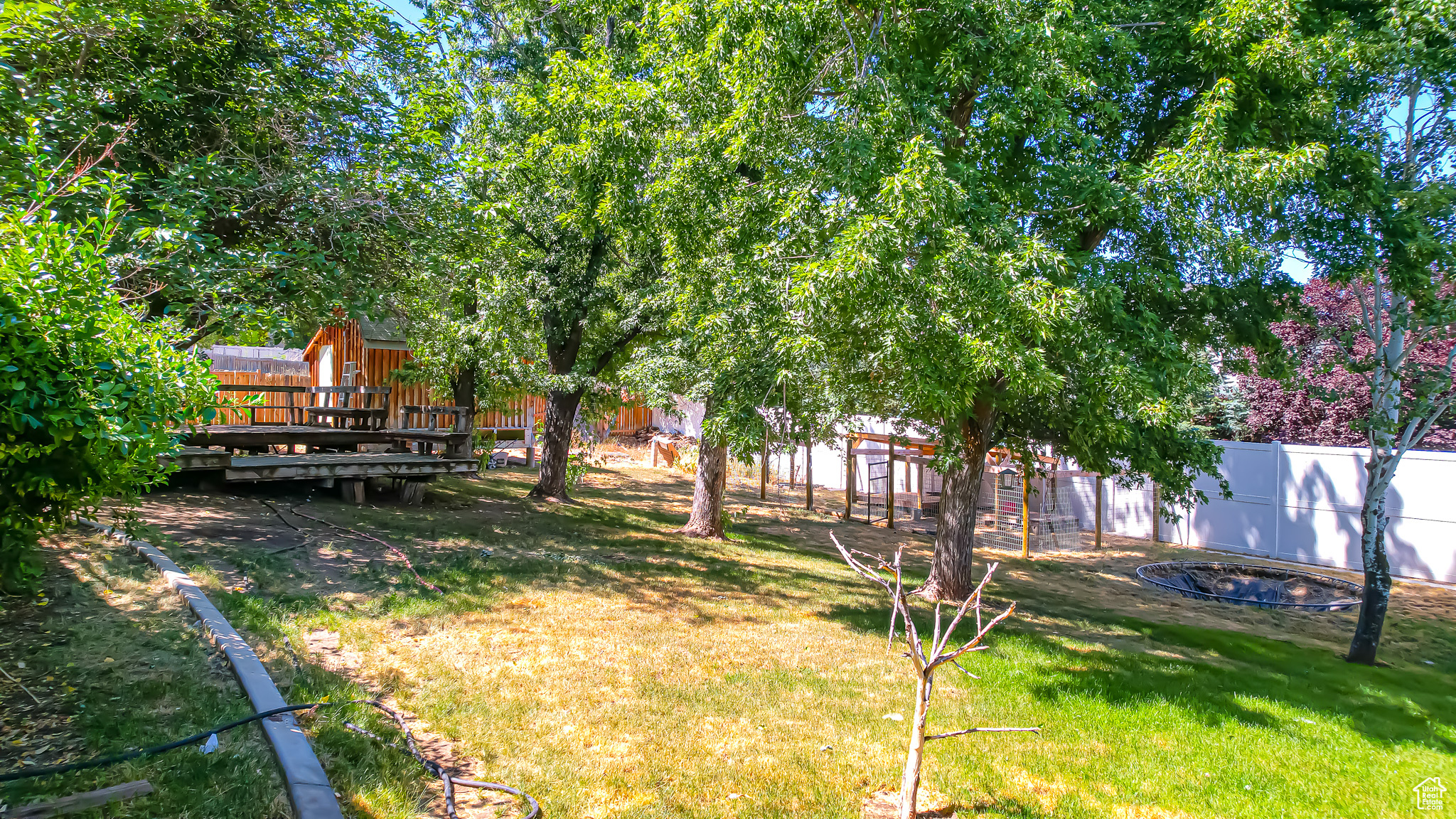 44 S ASTOR LN