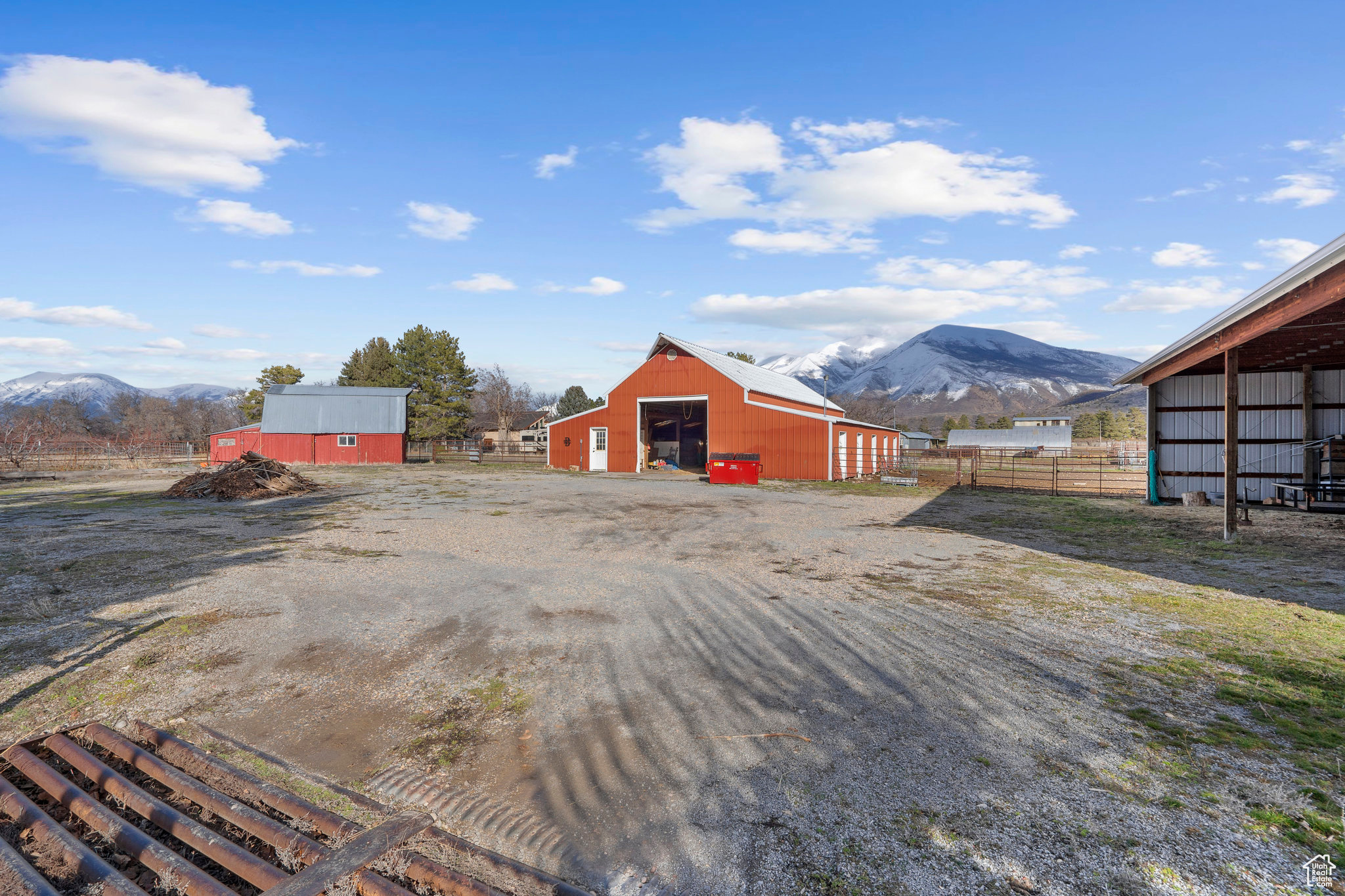 921 E 8800 S