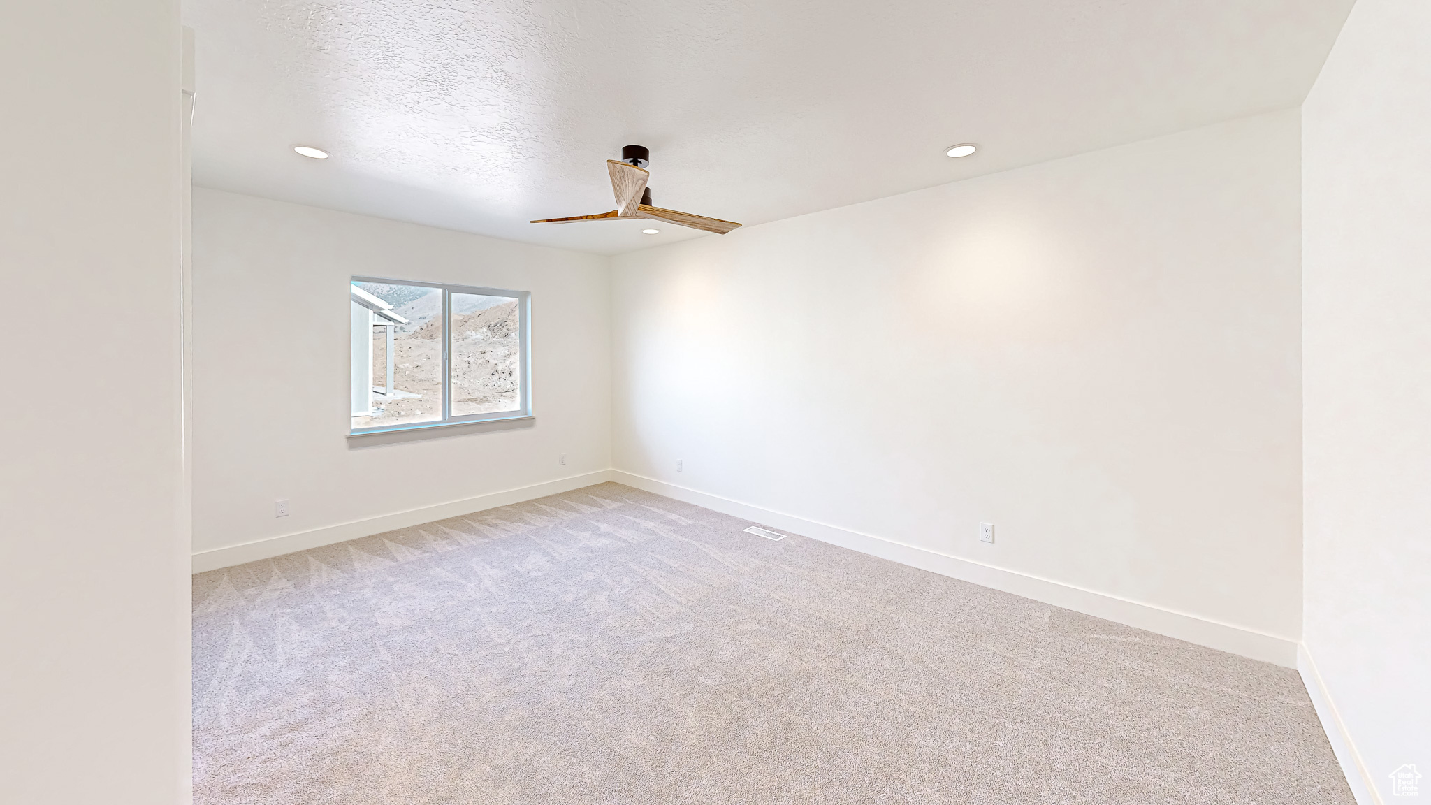 1554 N 300 E #48
