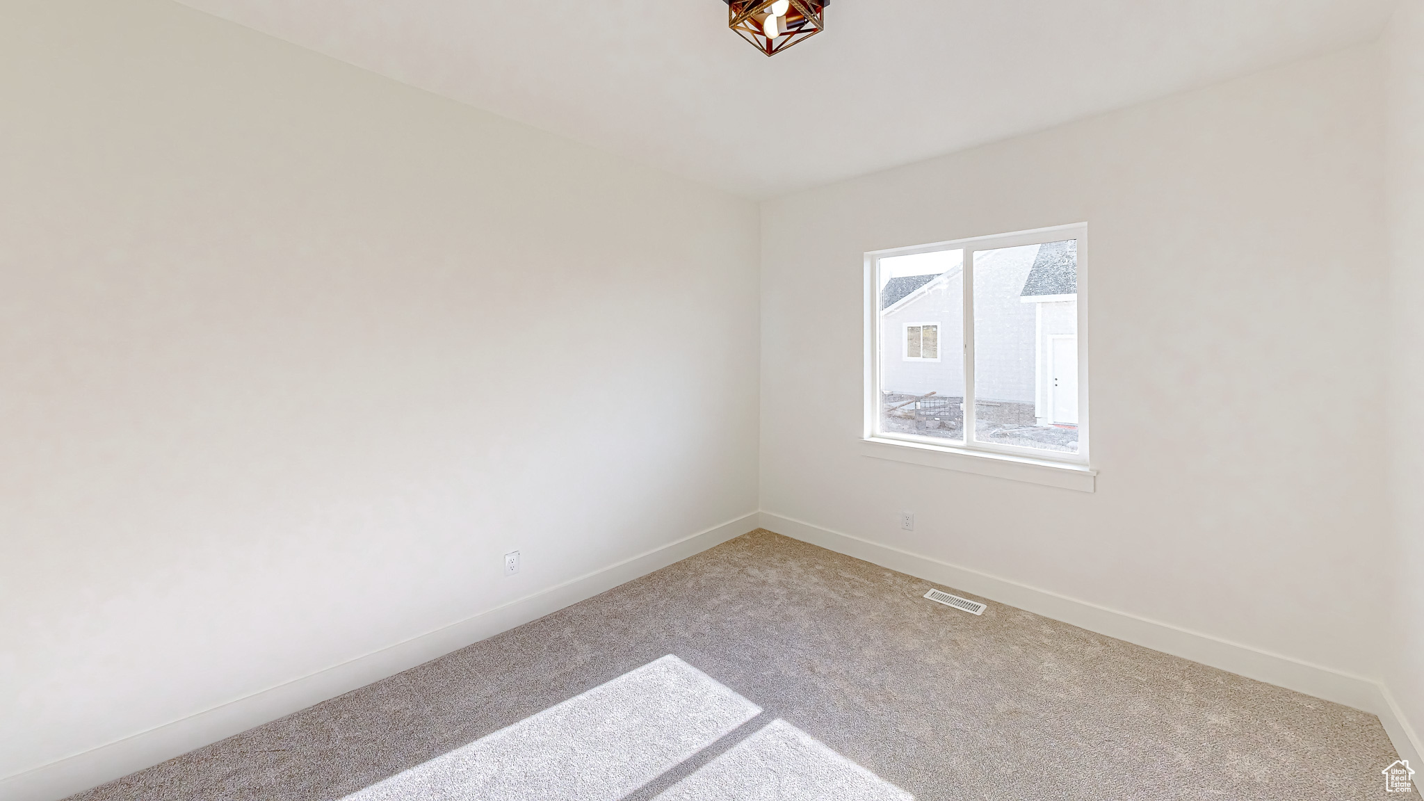 1554 N 300 E #48