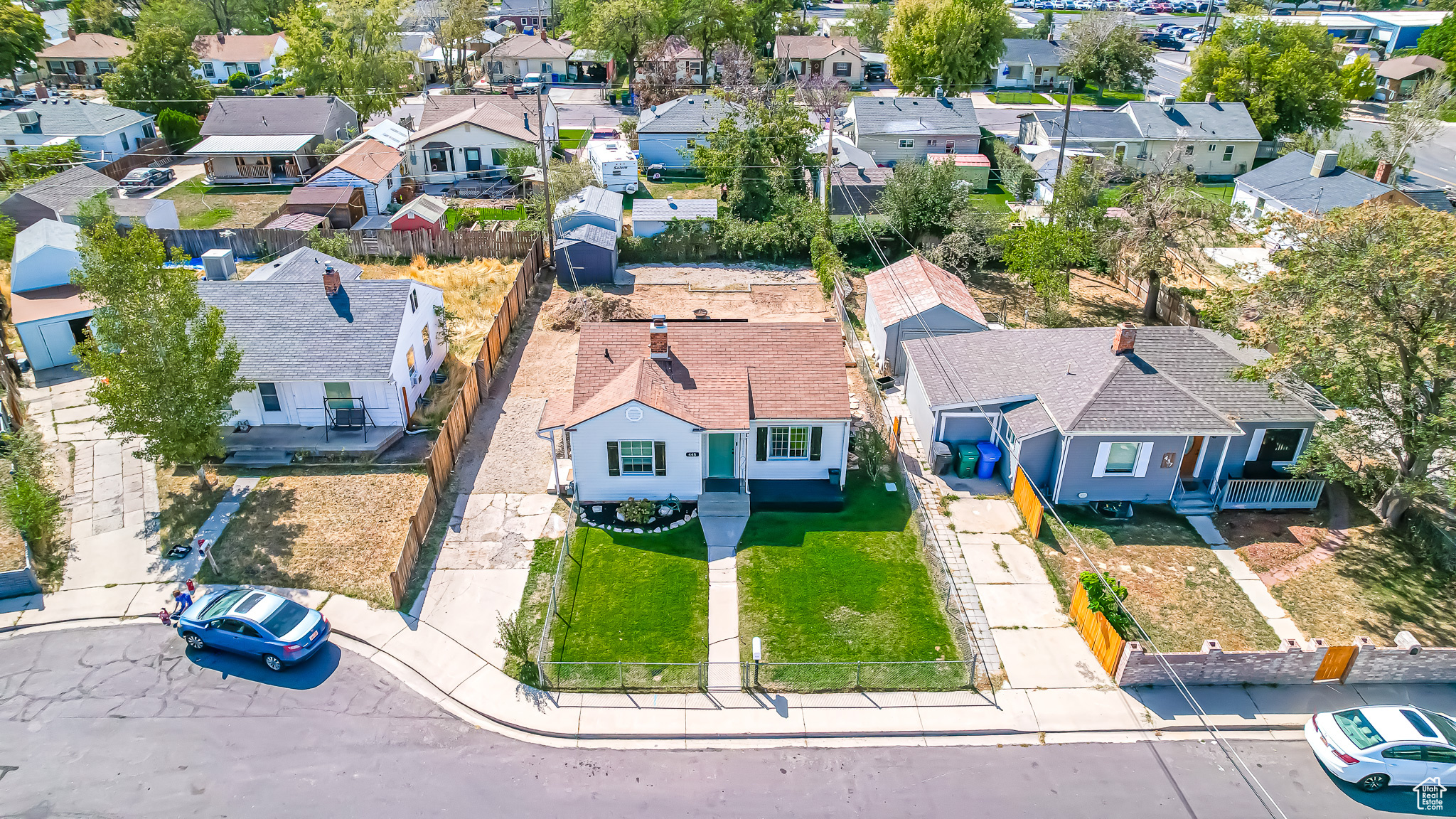 445 BEVERLY AVE