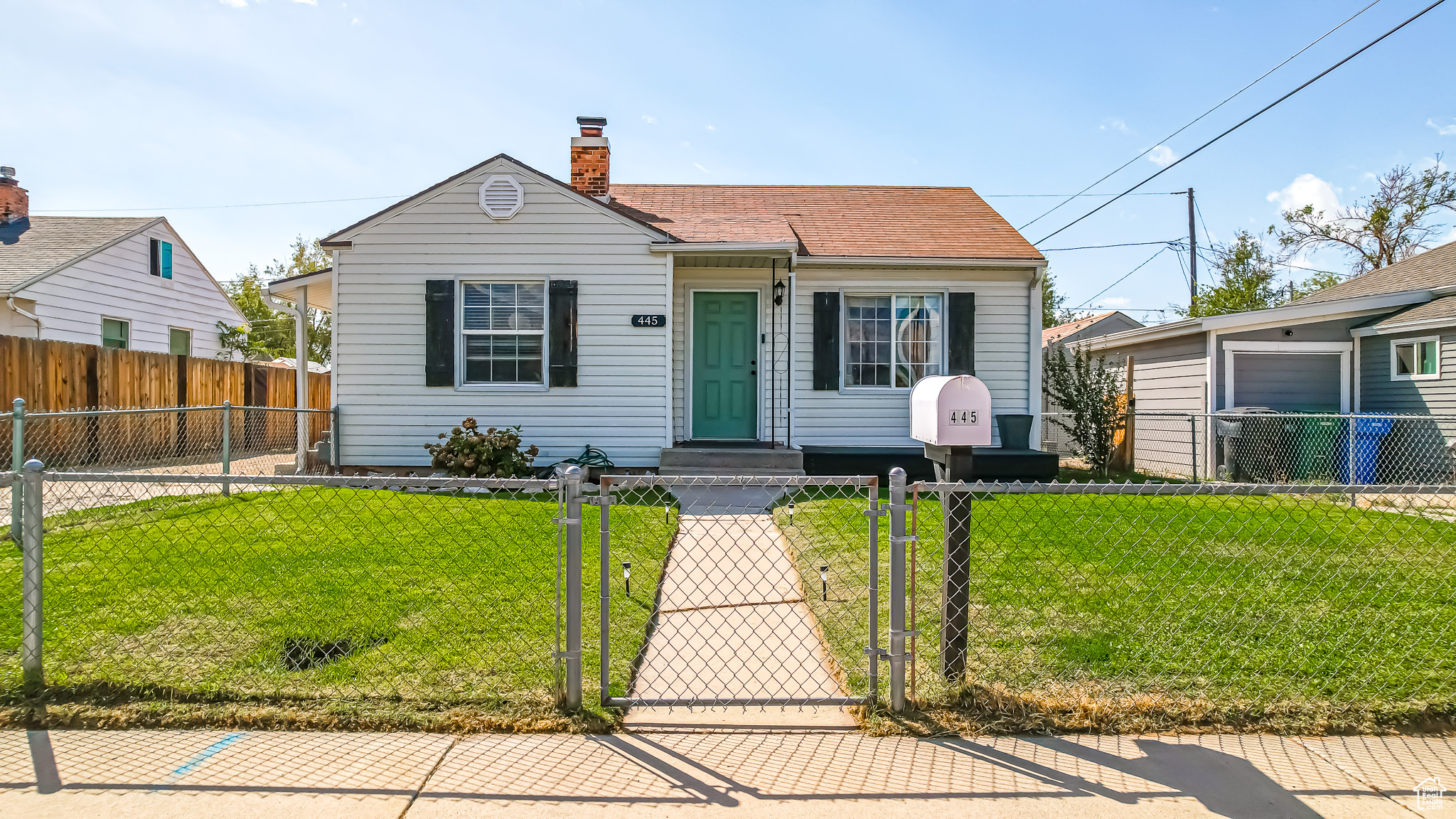 445 BEVERLY AVE