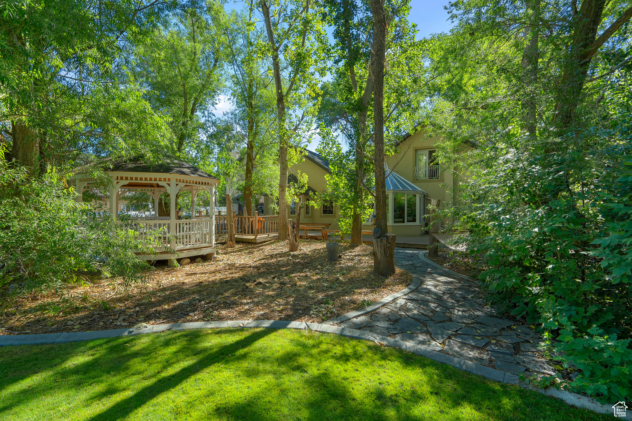 780 S MAIN ST