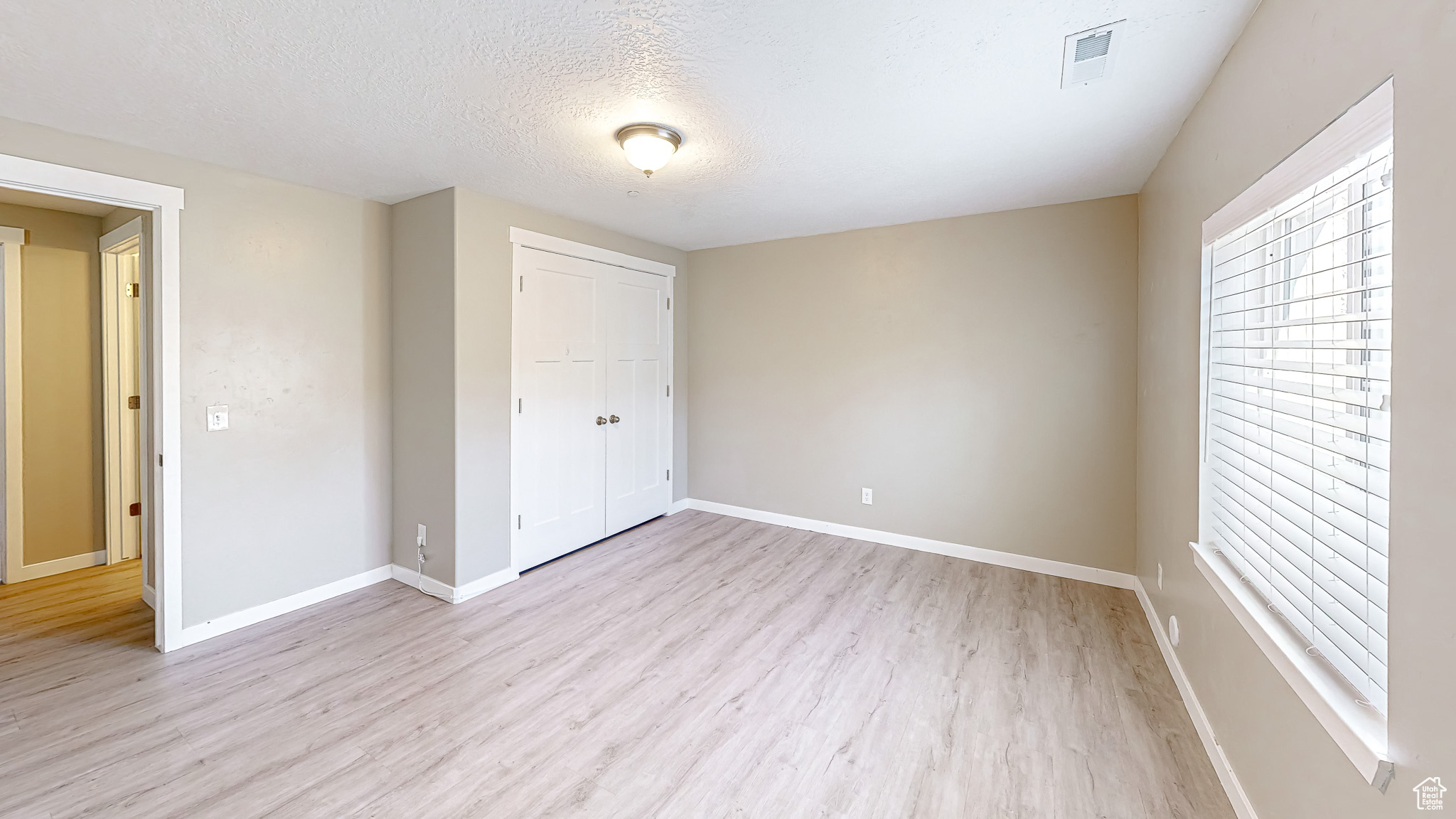 1589 N GRIZZLY WAY