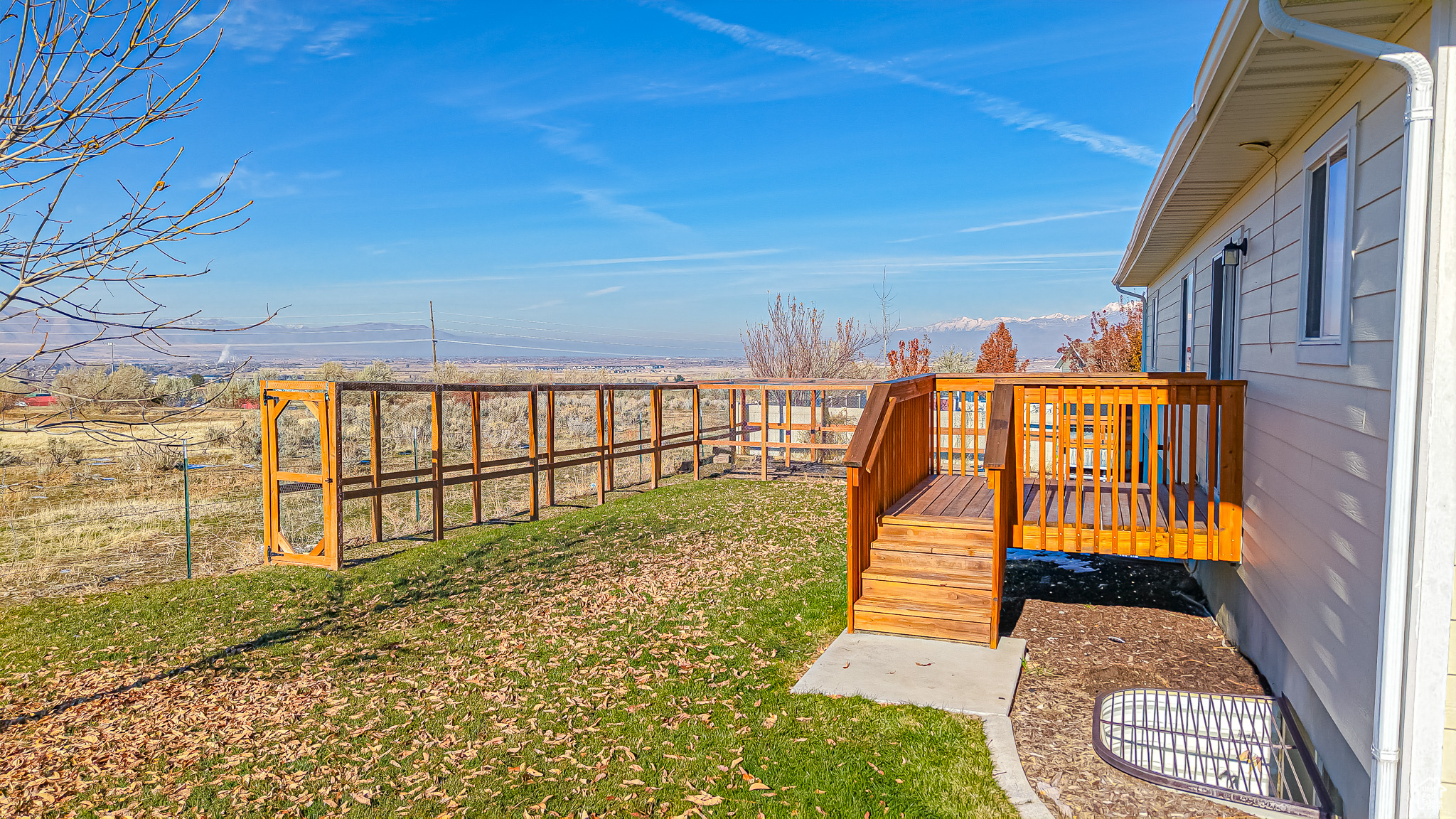 1589 N GRIZZLY WAY