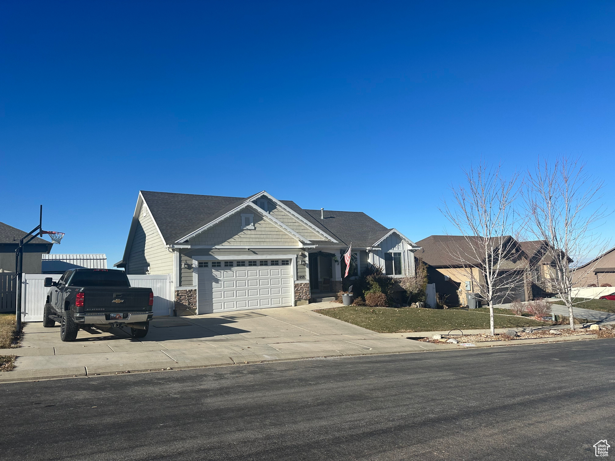 1059 N QUAIL RUN LN