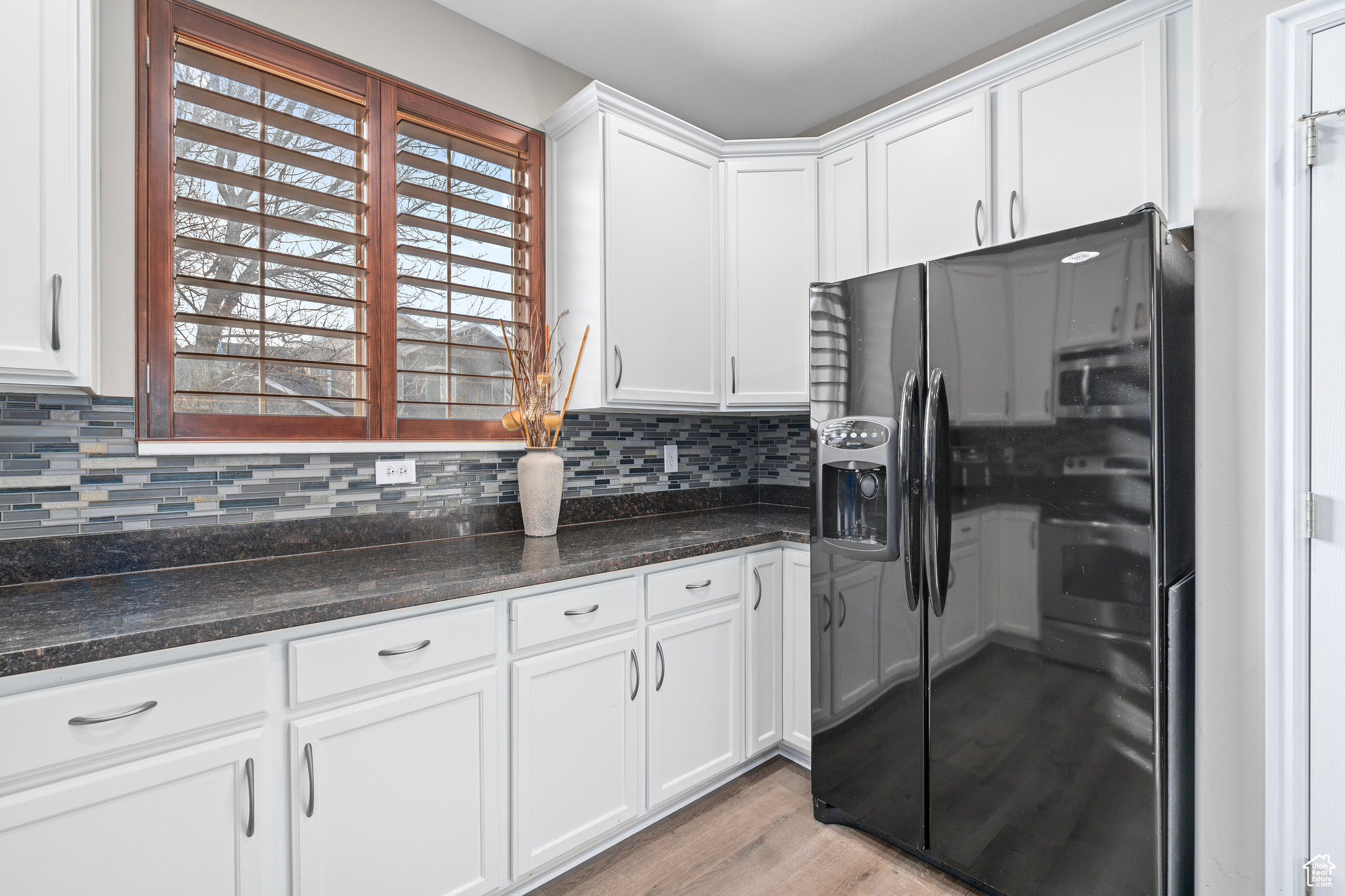 872 W BERKELEY DR